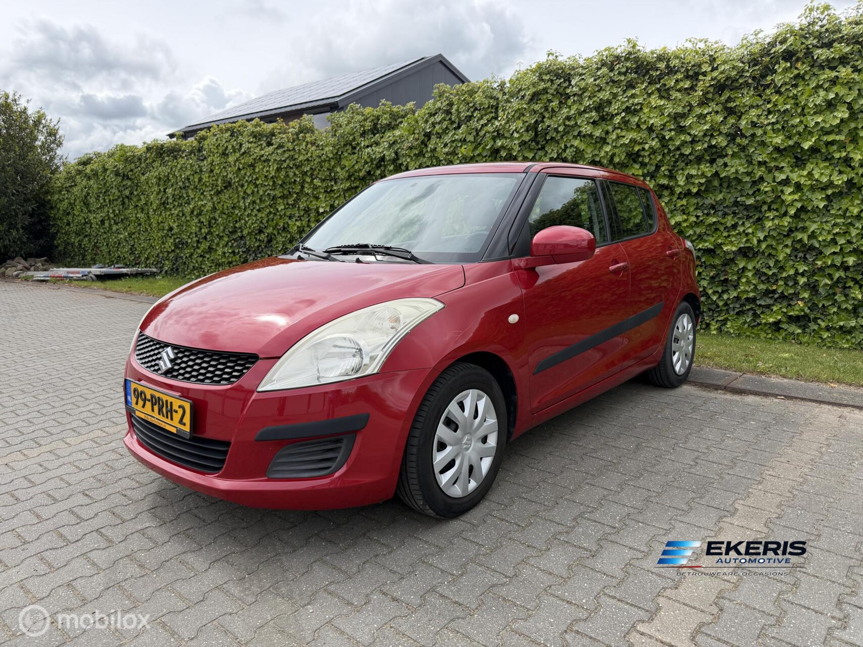 Foto van SUZUKI SWIFT