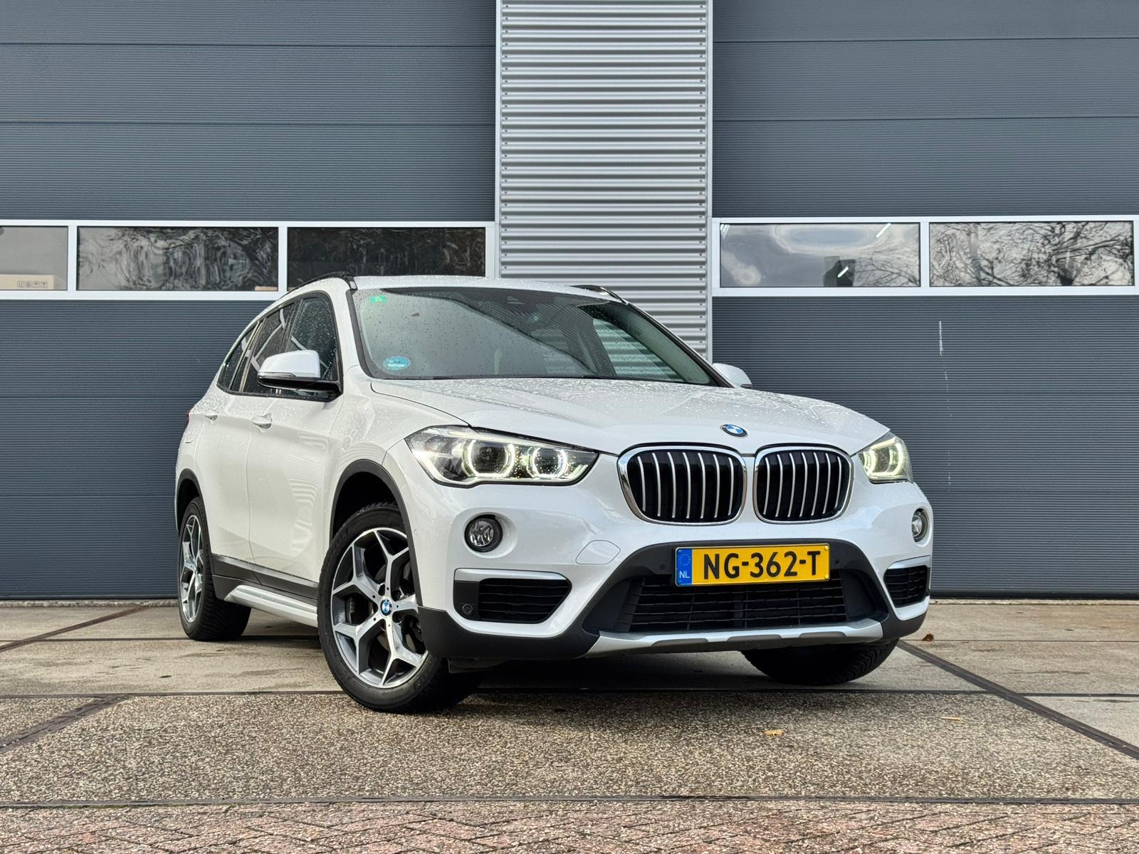 Foto van BMW X1 Sdrive18i