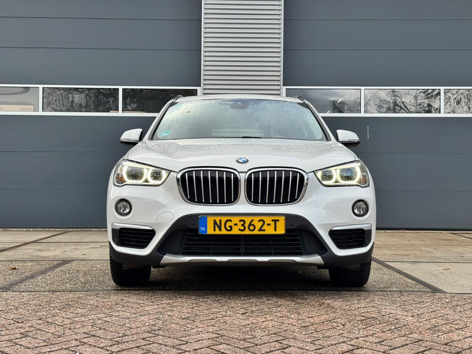 Foto van BMW X1 Sdrive18i