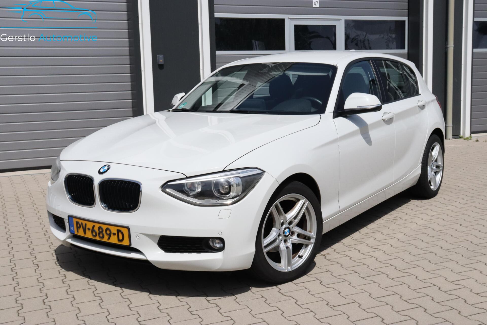 BMW 116i 116i Camera Leer Navi 2013 - voorkant