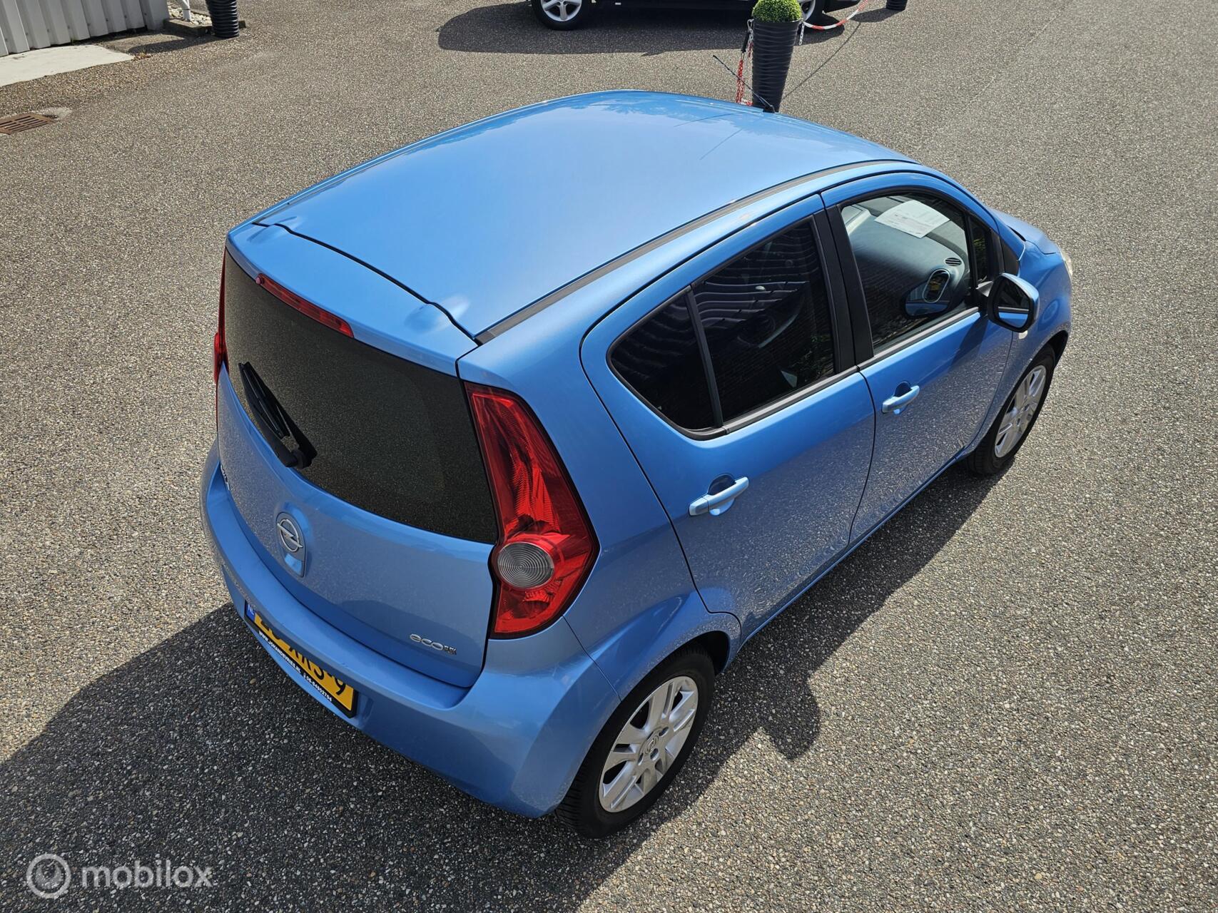Foto van Opel Agila