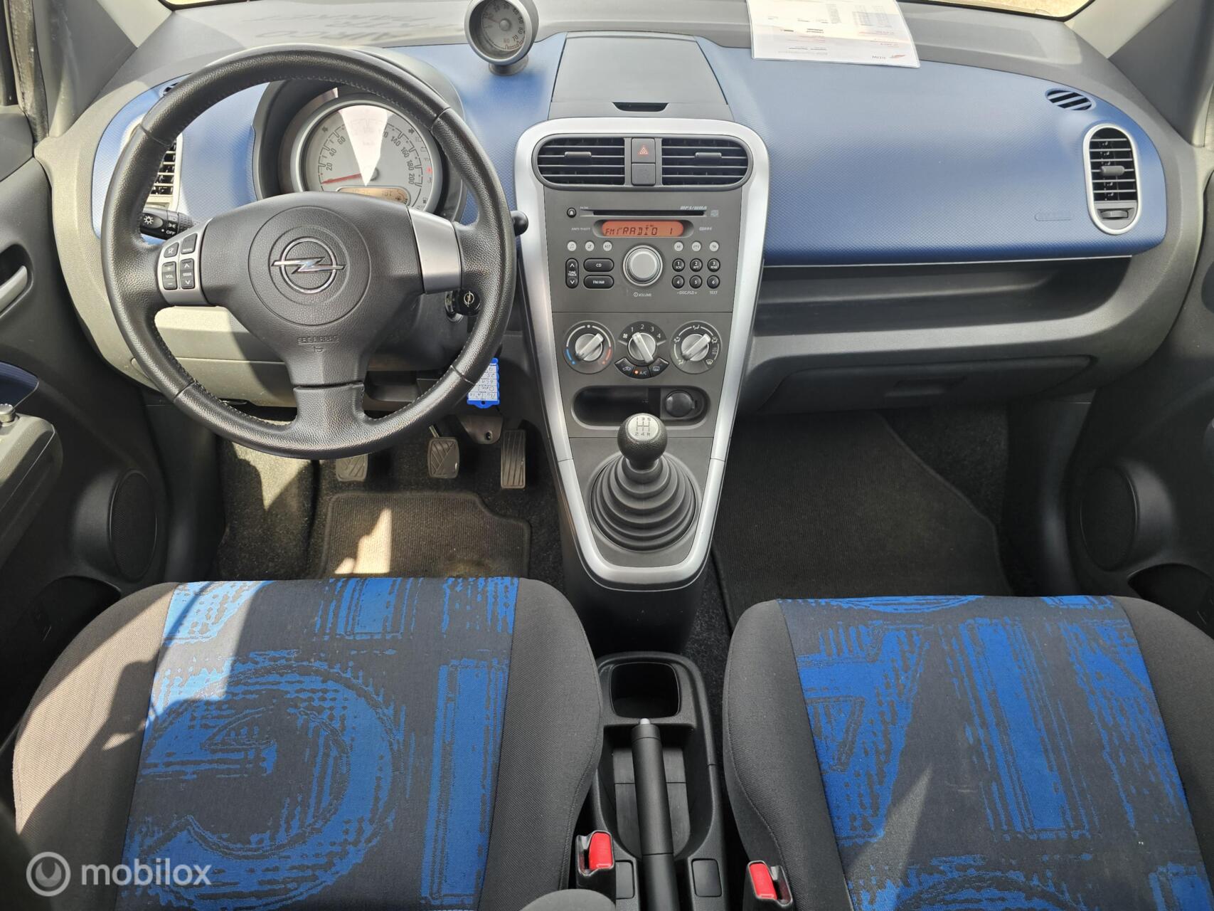 Foto van Opel Agila