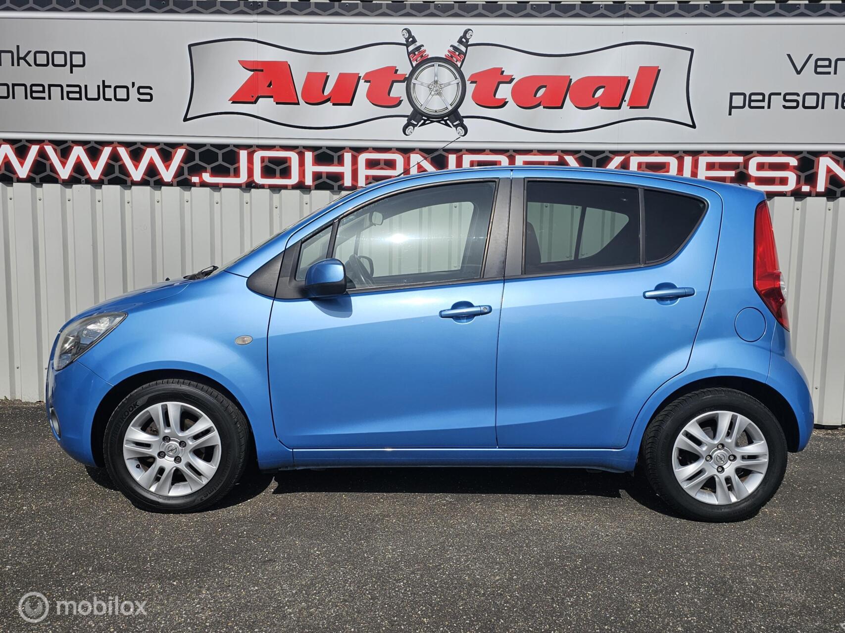 Foto van Opel Agila