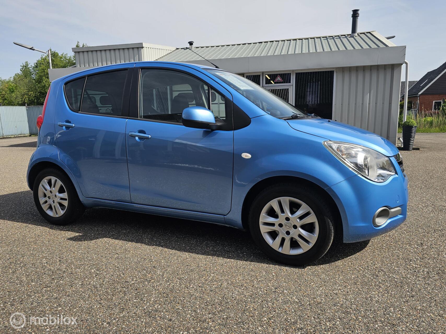 Foto van Opel Agila