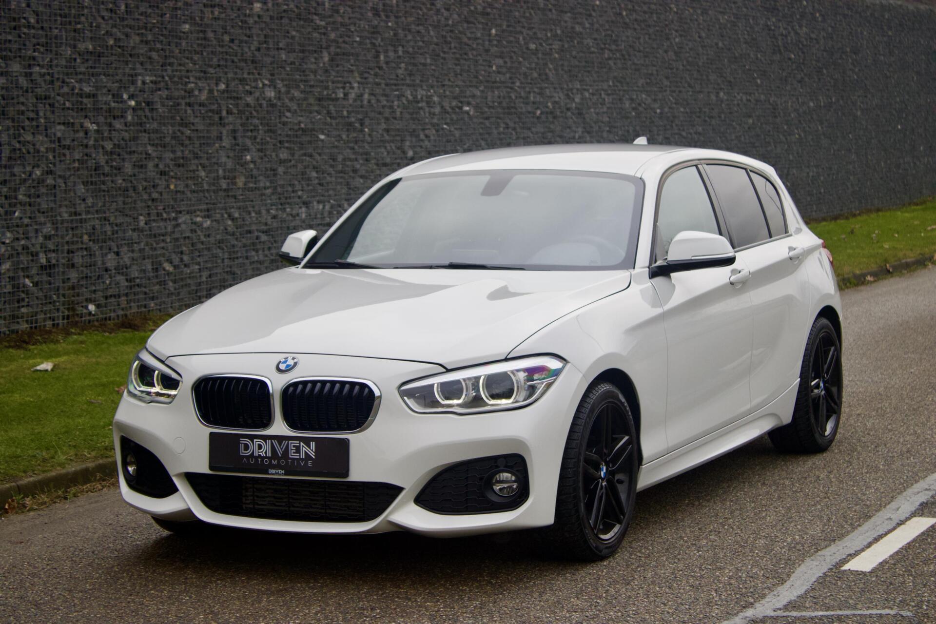 BMW 118i 118i M Sport | Alcantara - Keyless - Navi - LED 2016 - voorkant