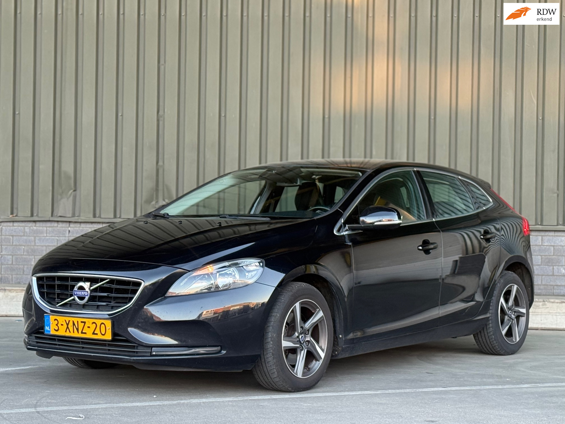 Foto van VOLVO V40