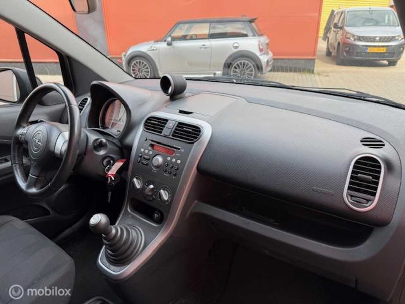 Foto van Opel Agila