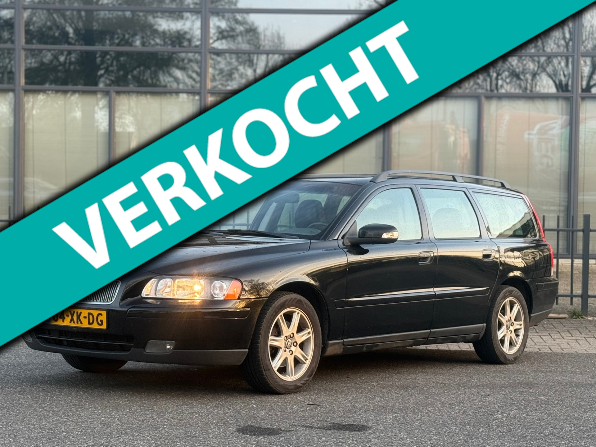 Volvo V70 2.4 Edition / NAP / APK 2007 - voorkant