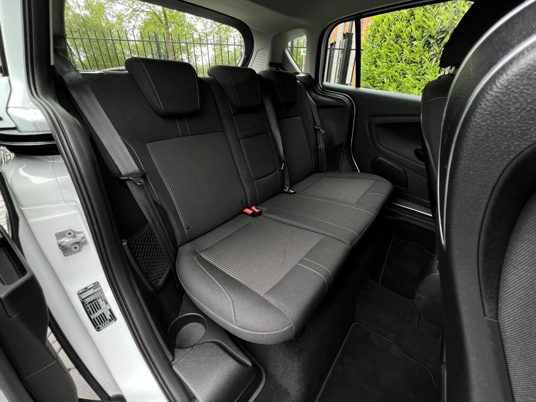 Foto van Ford B-max