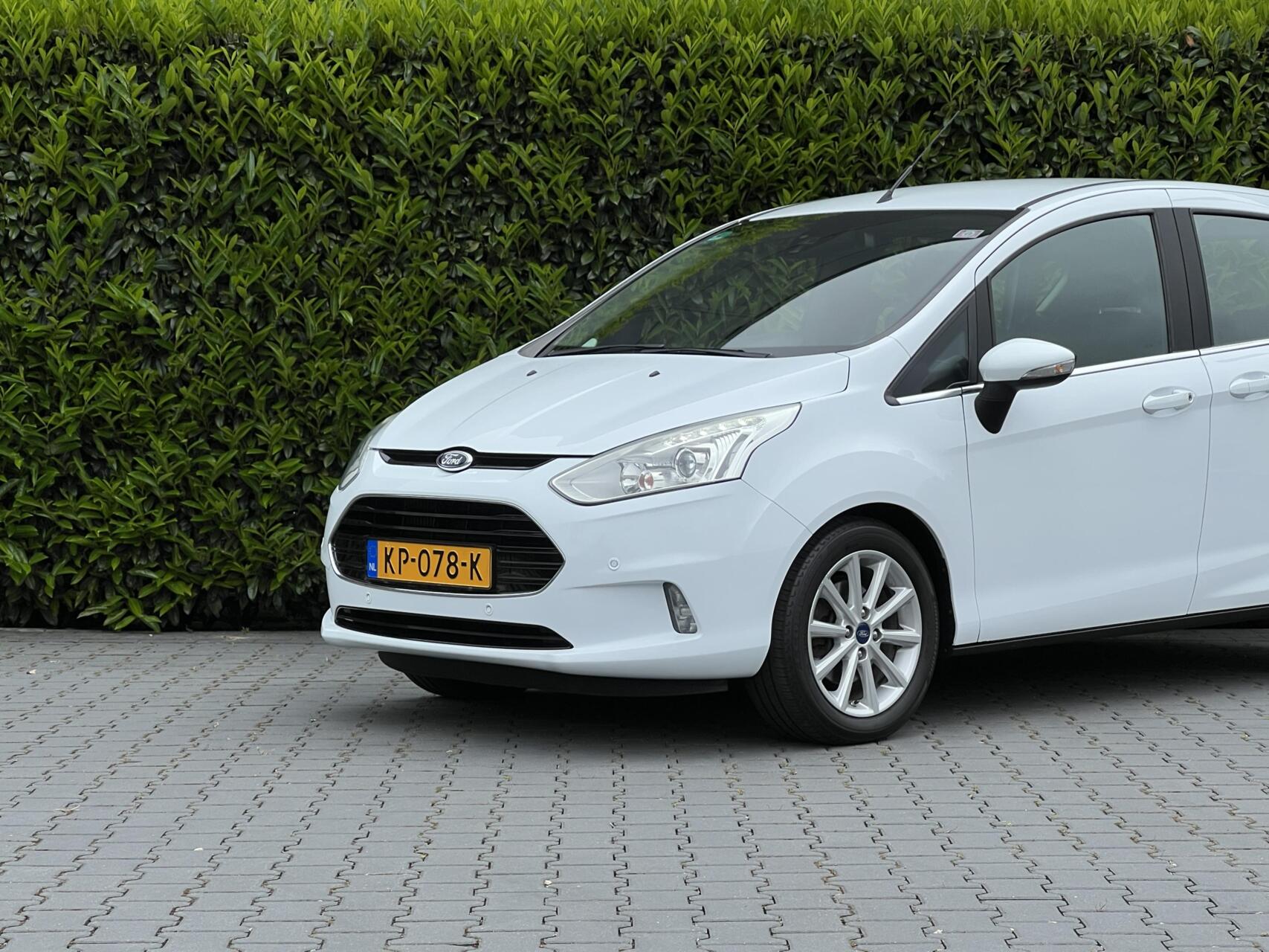Foto van Ford B-max