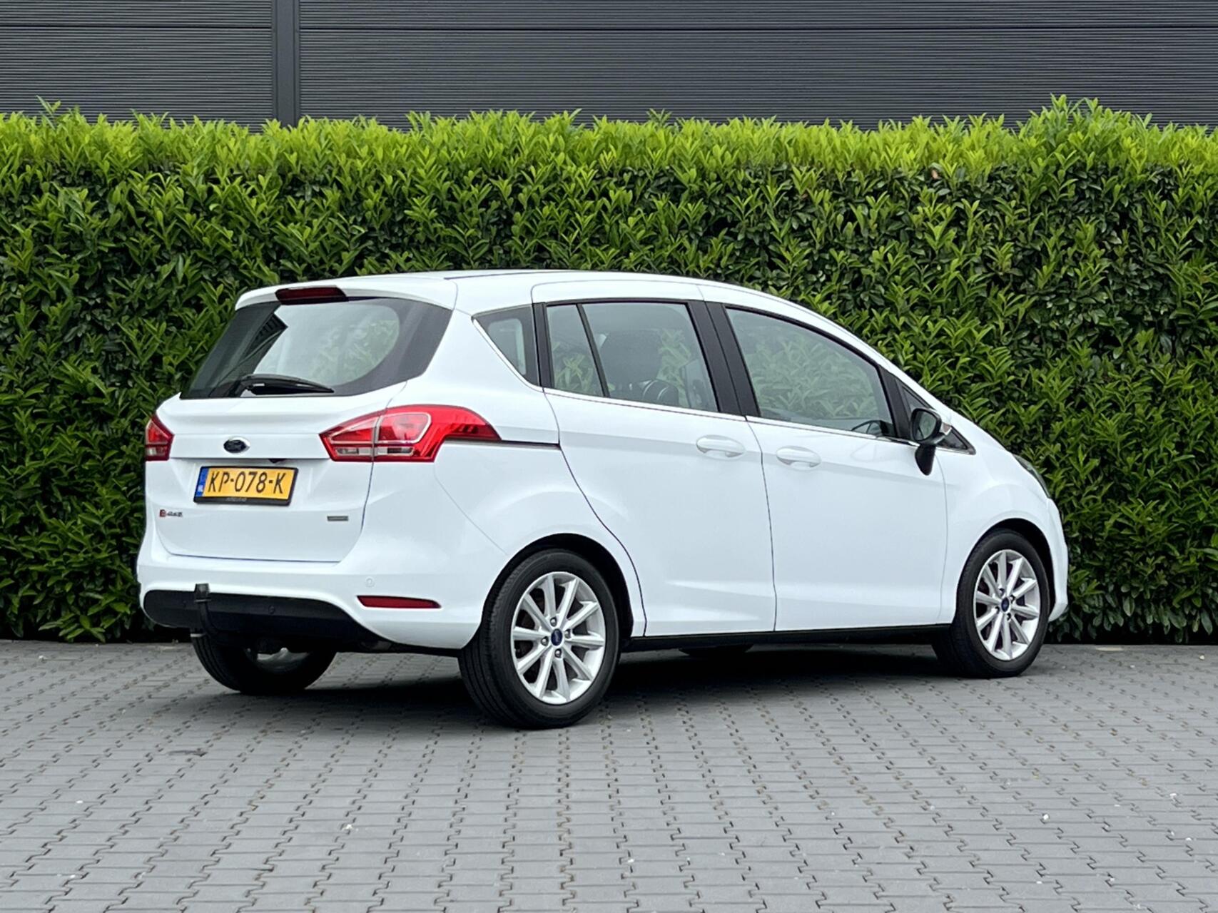 Foto van Ford B-max