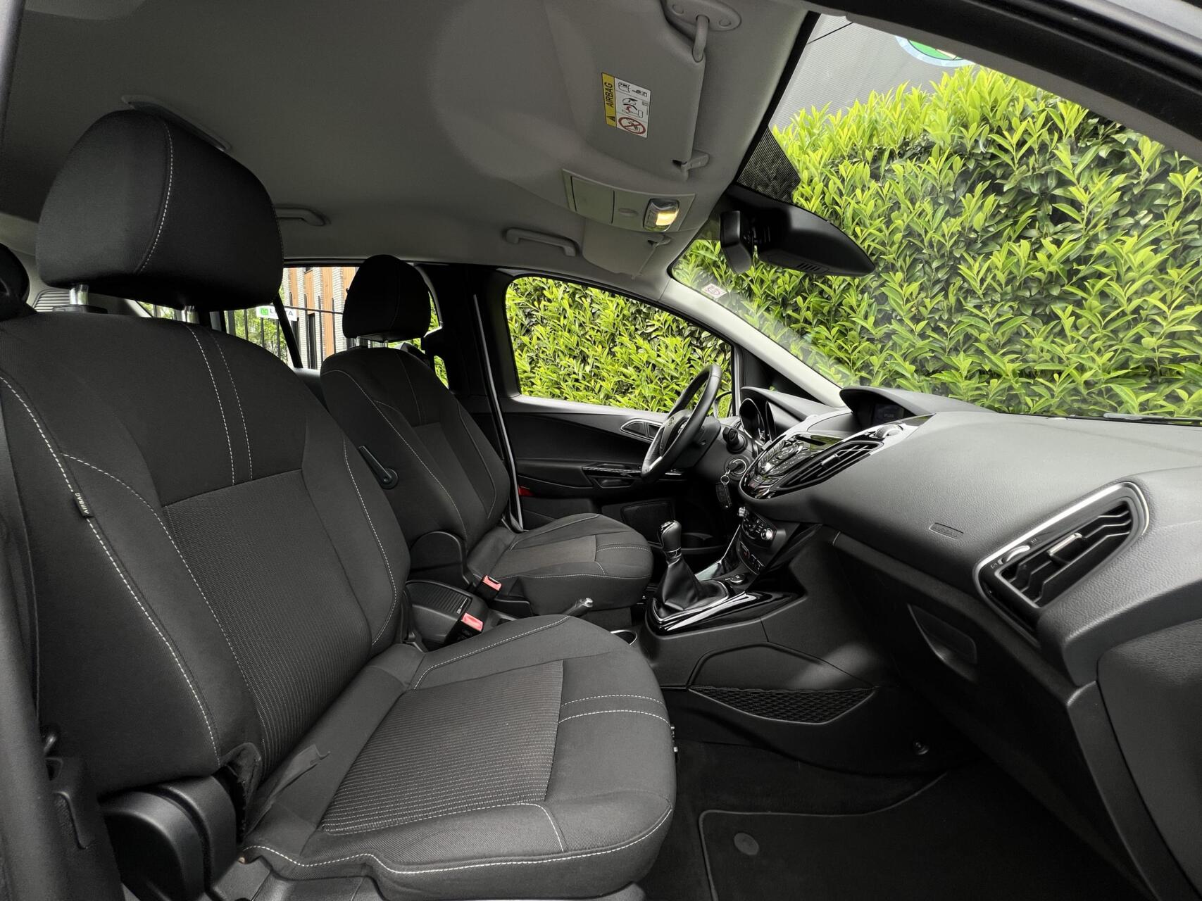 Foto van Ford B-max
