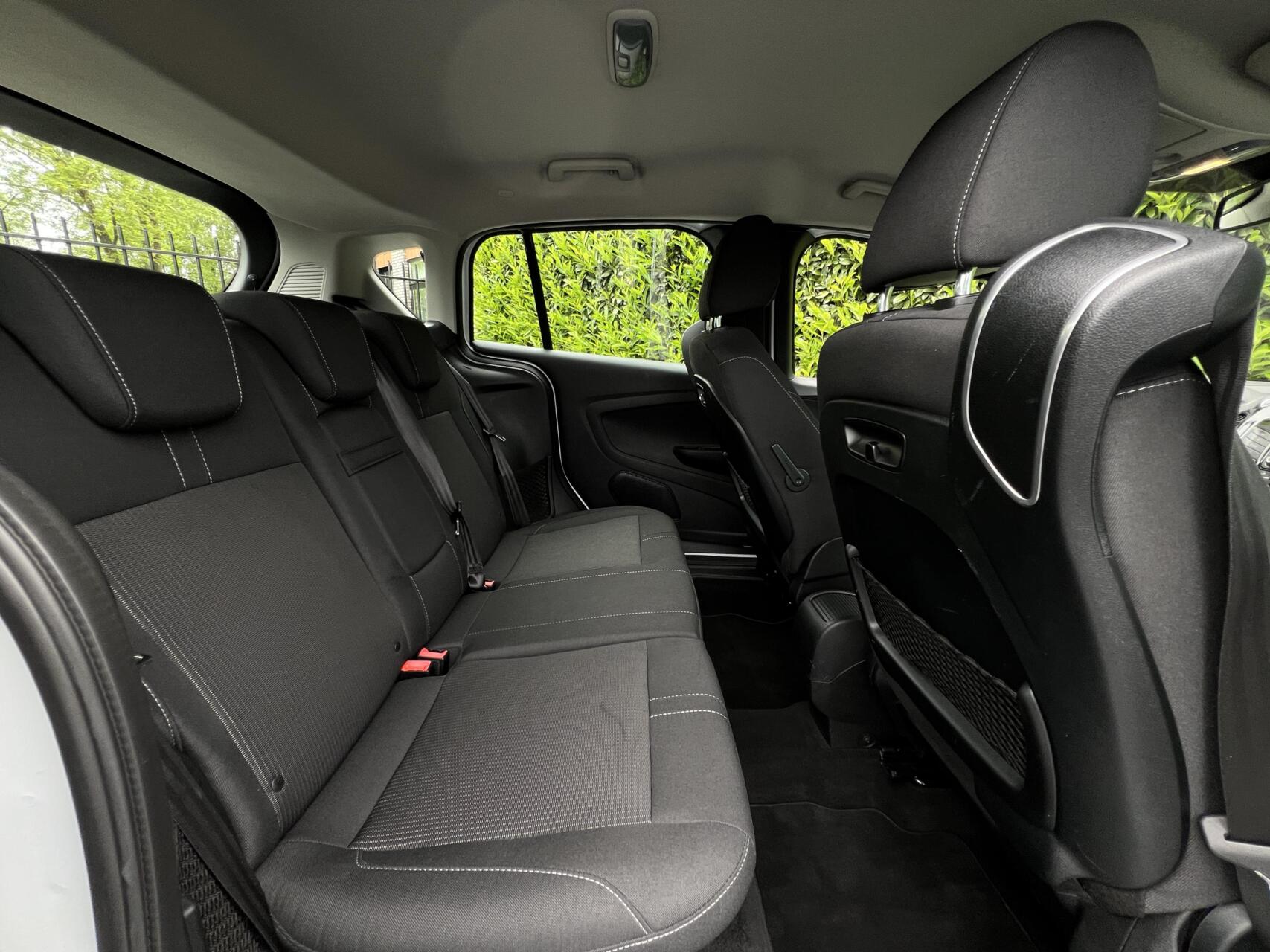 Foto van Ford B-max