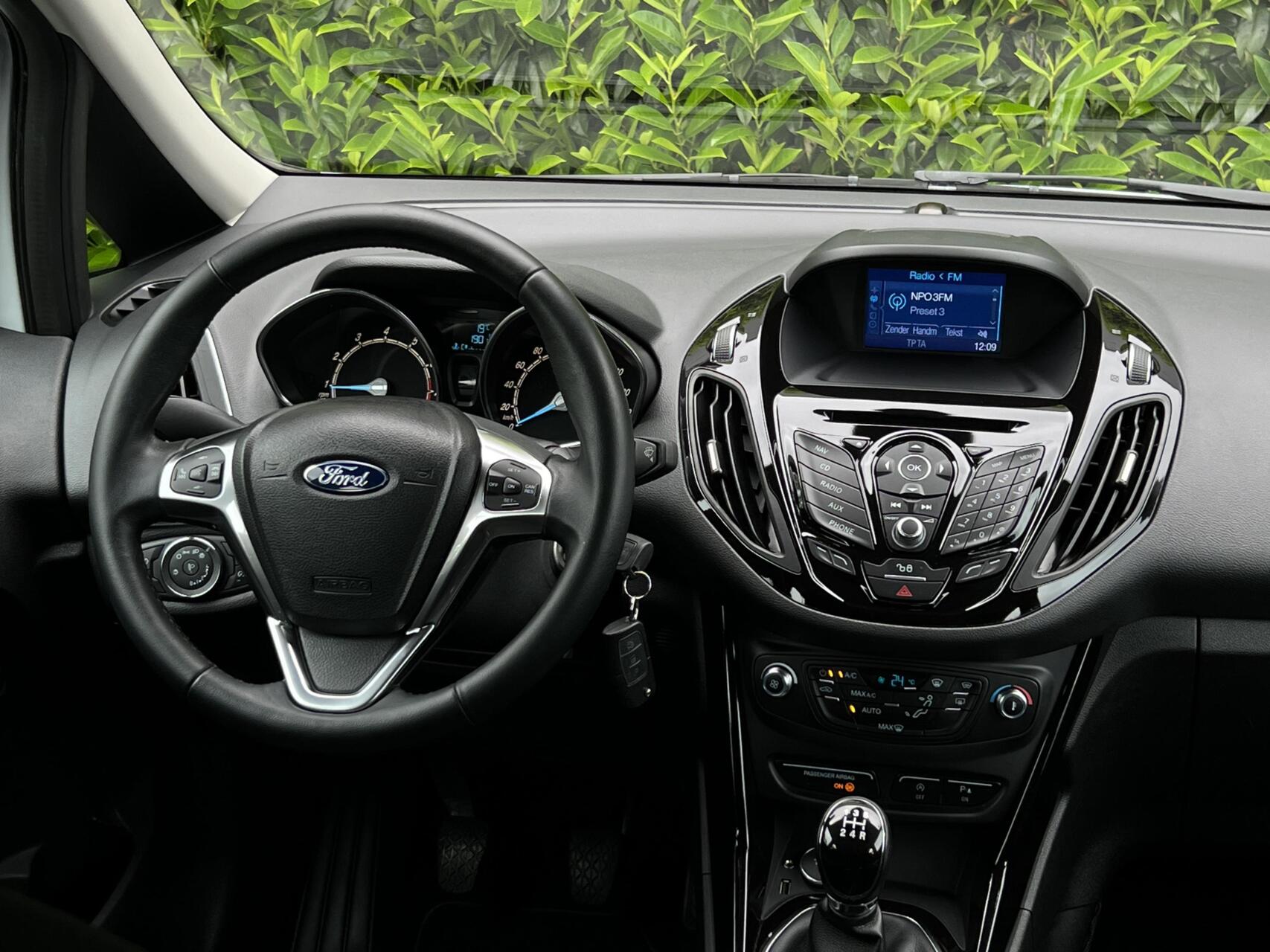 Foto van Ford B-max