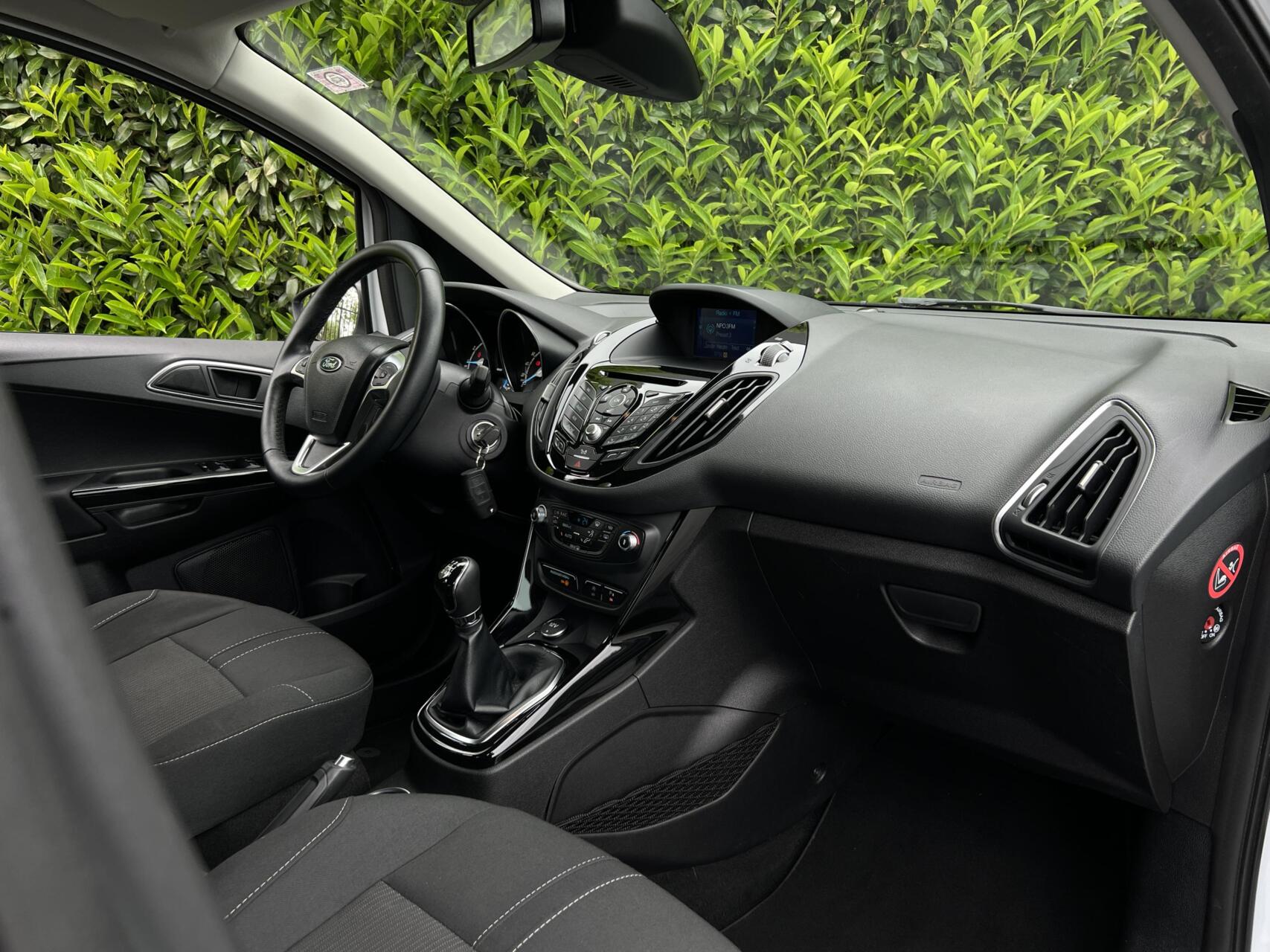 Foto van Ford B-max