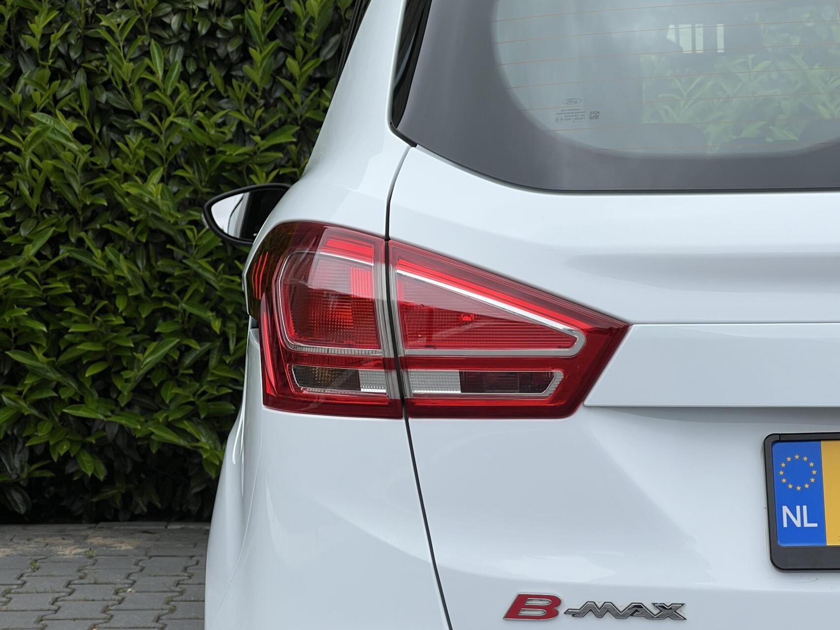 Foto van Ford B-max