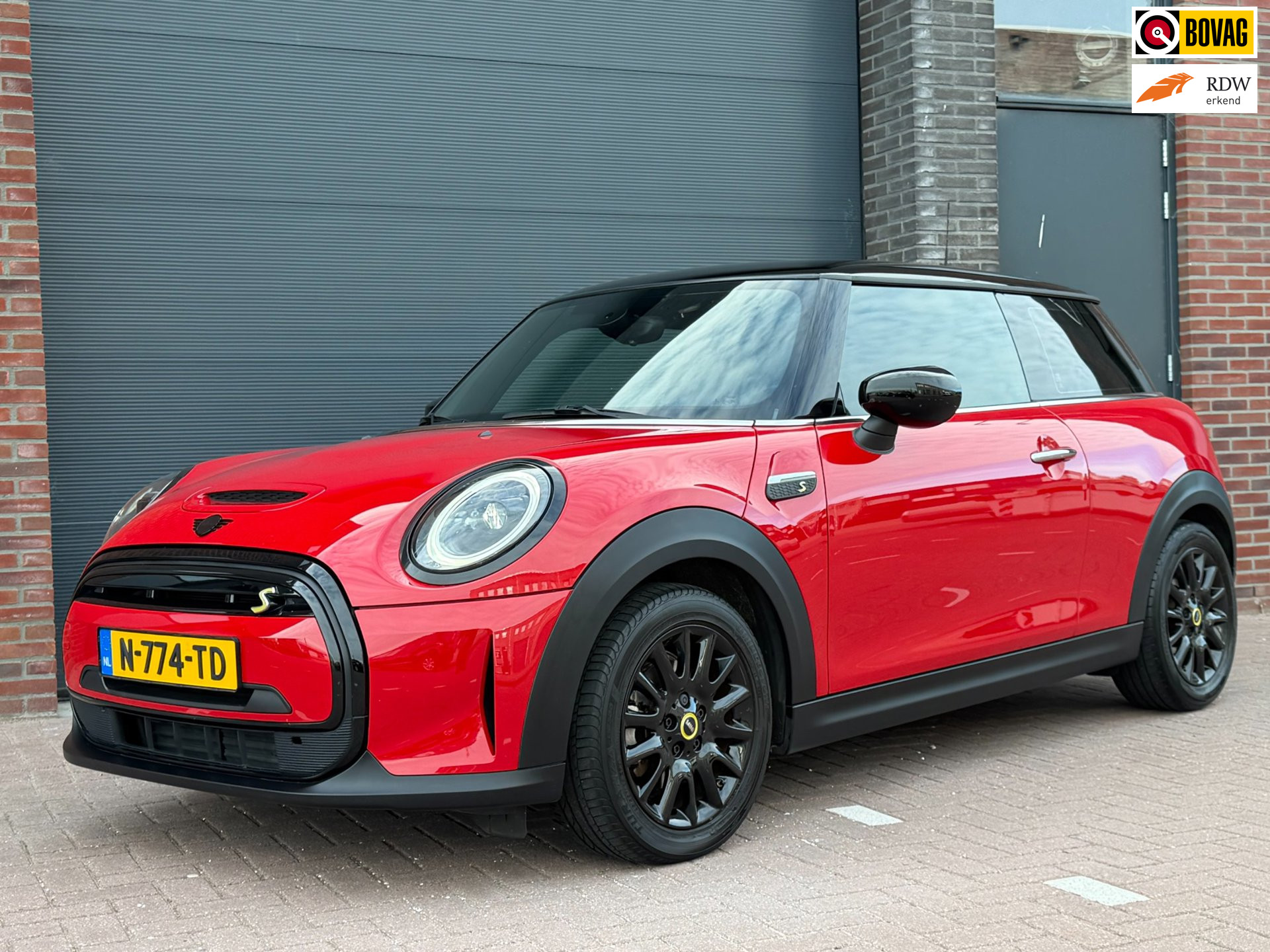 Foto van MINI COOPER SE
