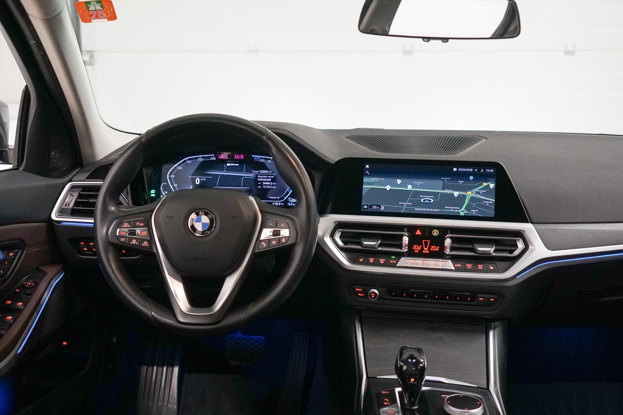 Foto van BMW 330e