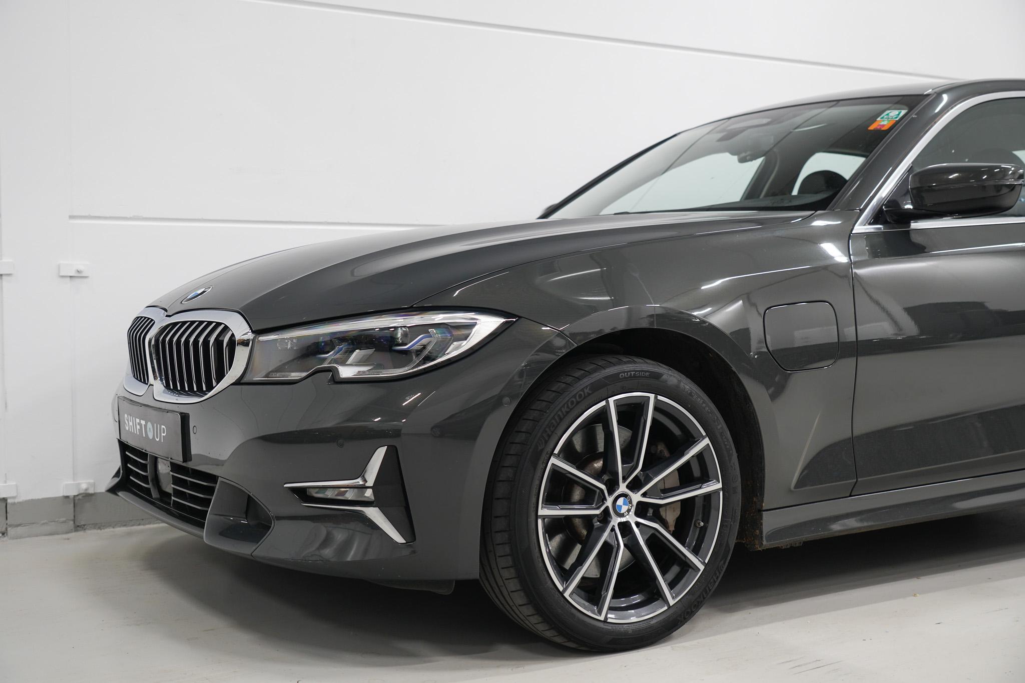 Foto van BMW 330e