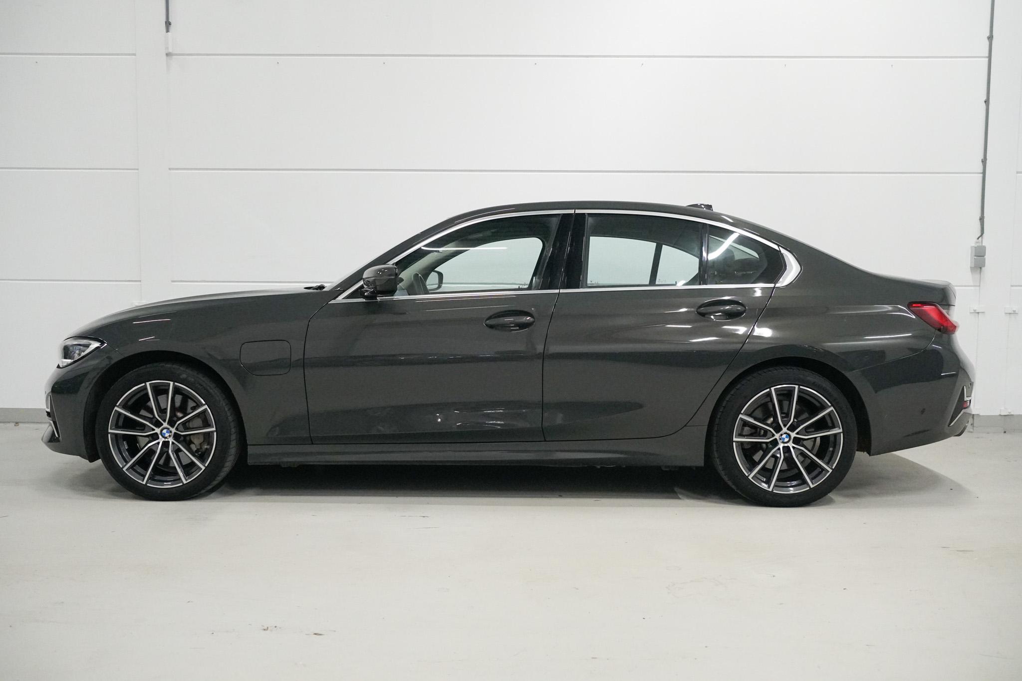 Foto van BMW 330e