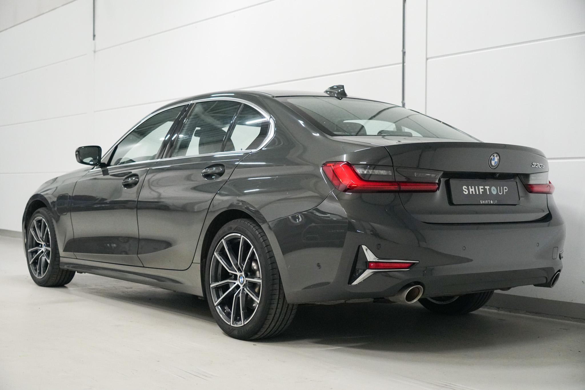 Foto van BMW 330e