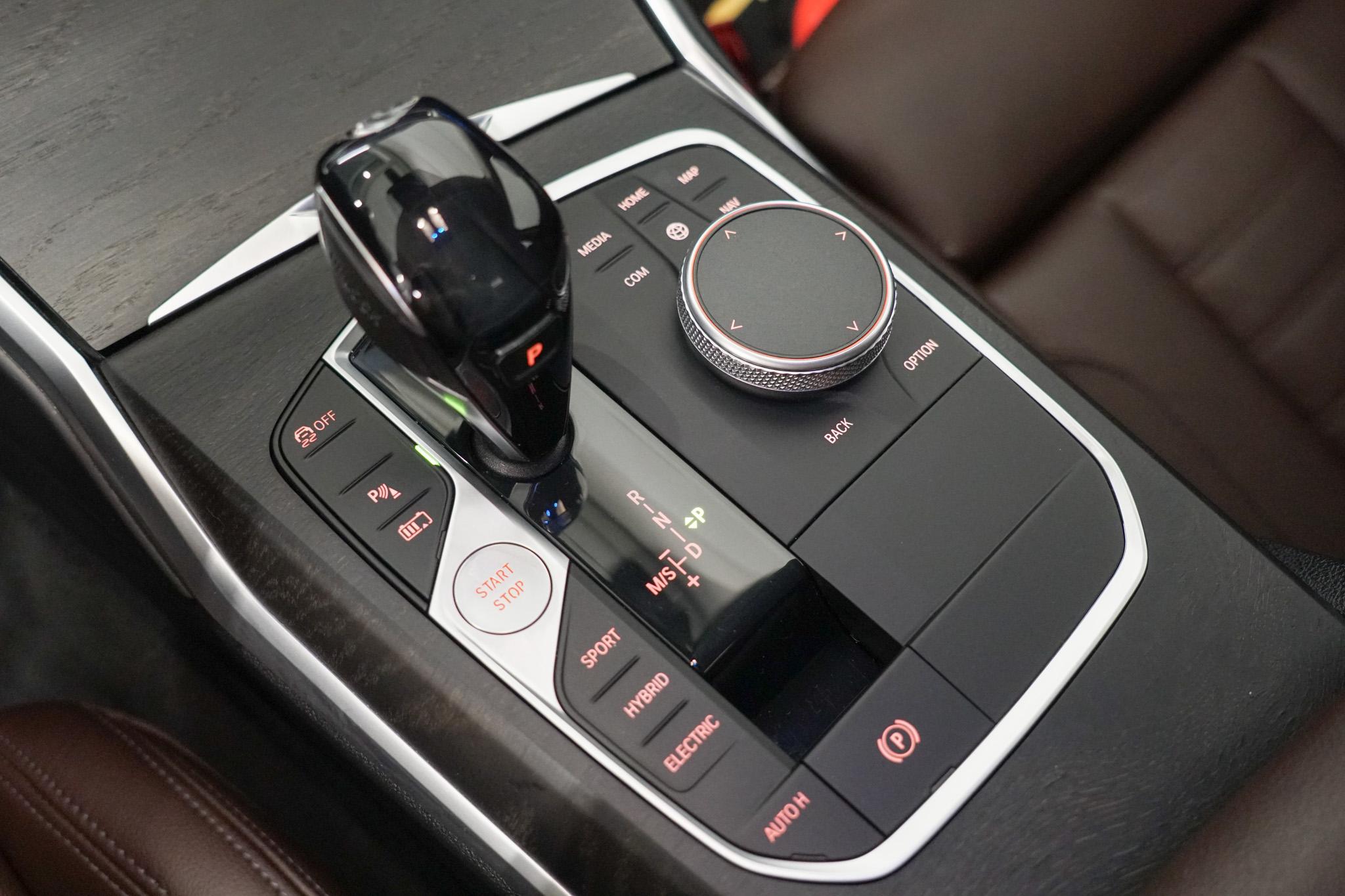 Foto van BMW 330e