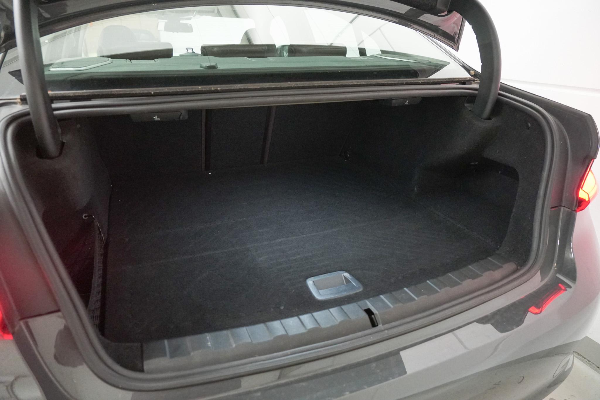 Foto van BMW 330e