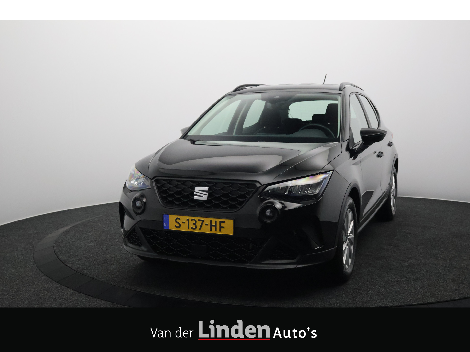 Seat Arona 1.0 TSI Style | Led | Carplay&Android | ClimaTronic | DAB 2023 - voorkant