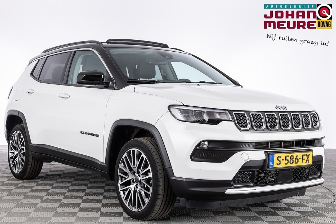 Foto van JEEP COMPASS