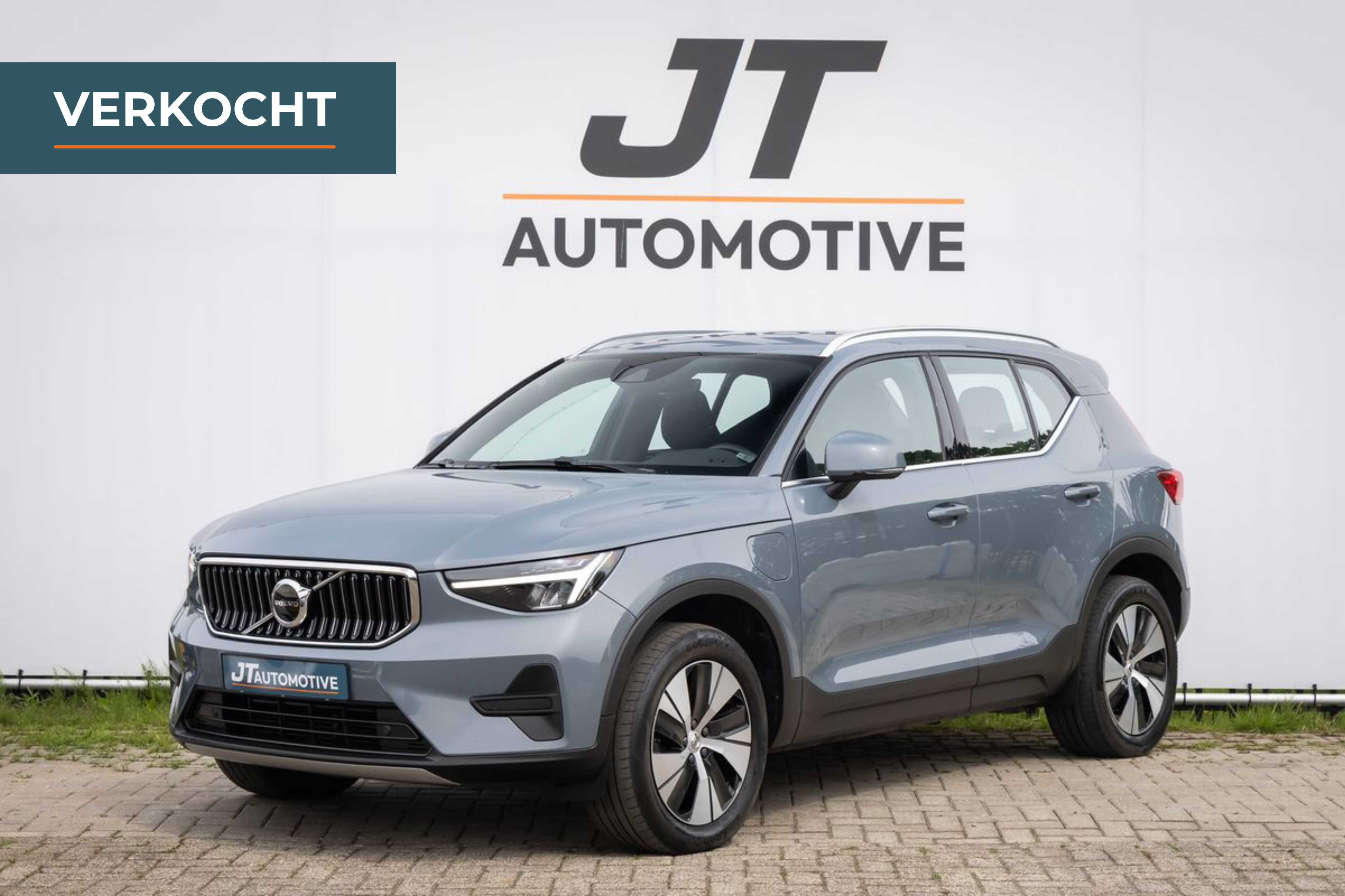 Volvo XC40 1.5 T4 Core Bright Adaptive cruise | Half ledere bekleding | Camera | PDC | Carplay | elektrische kofferbak | Voorruitverwarming 2023 - voorkant