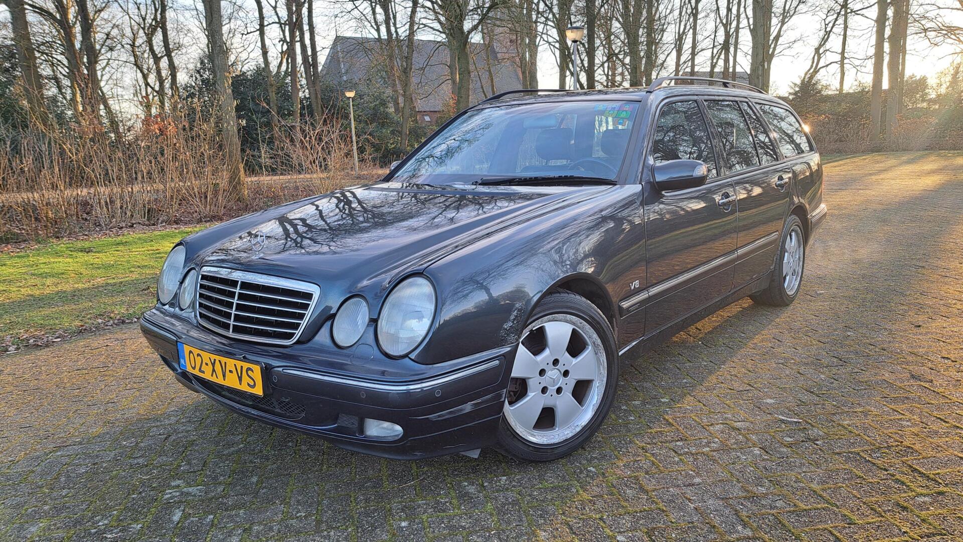 Foto van MERCEDES-BENZ E 430