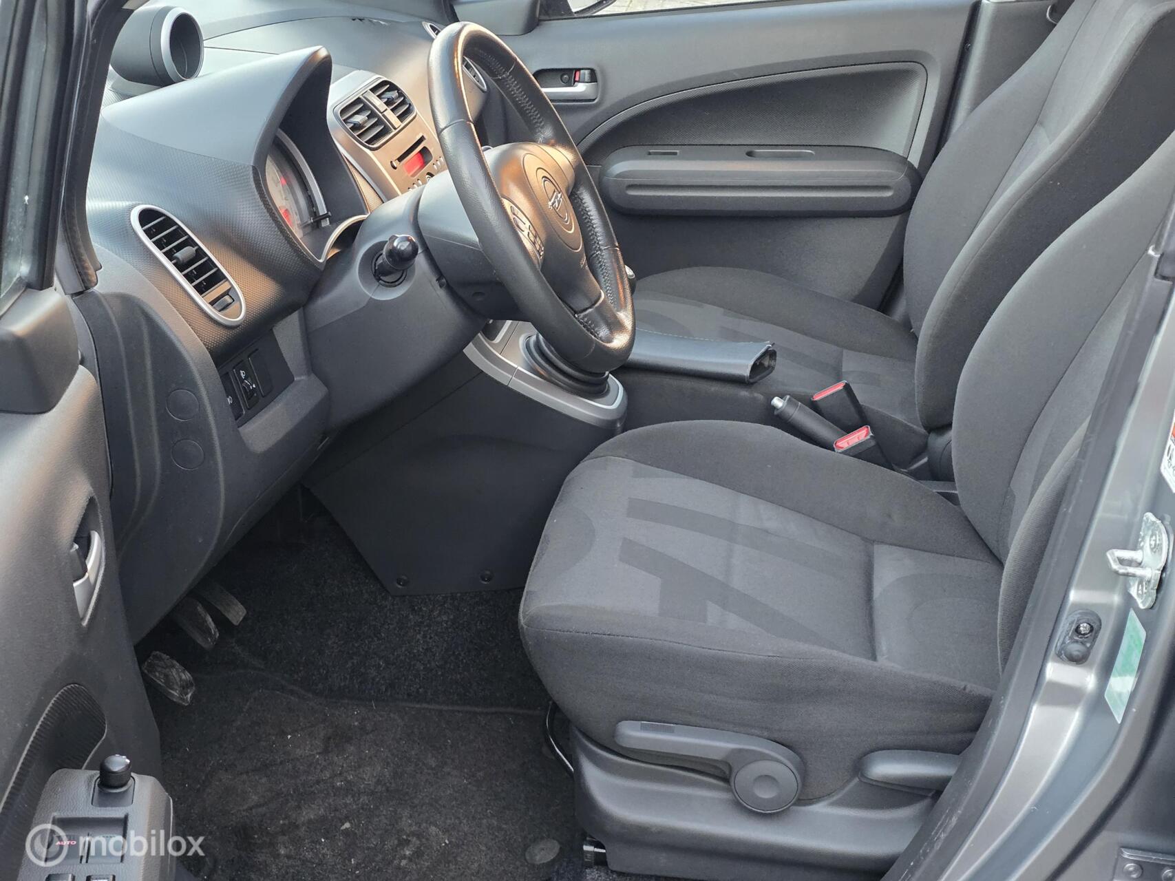 Foto van Opel Agila