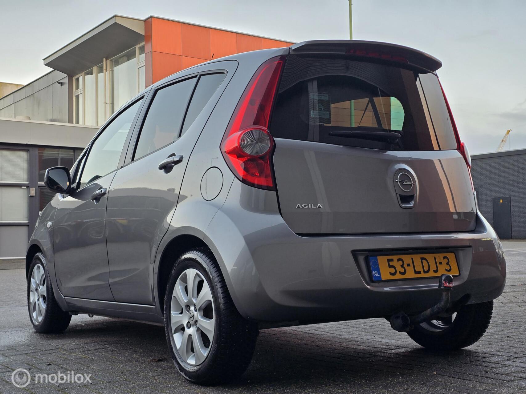 Foto van Opel Agila
