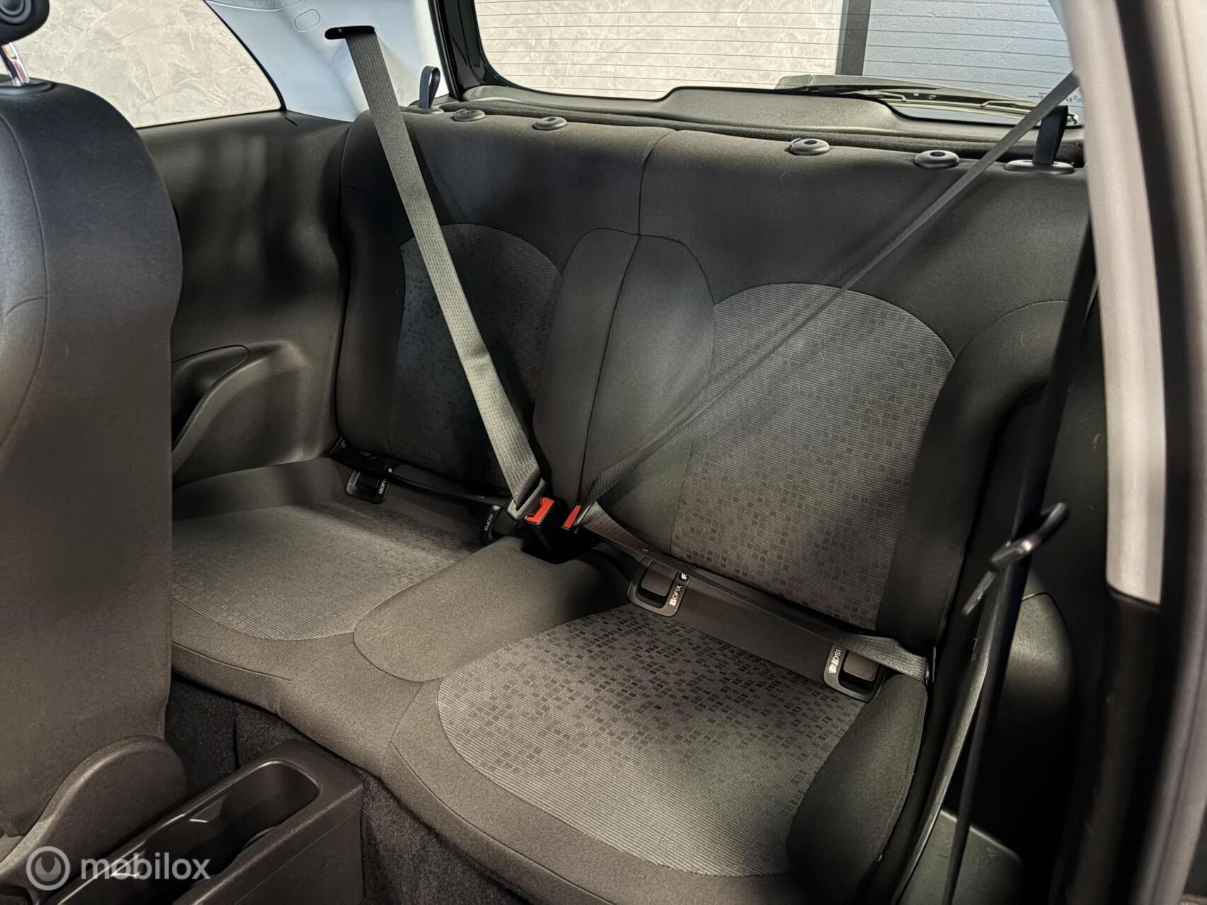 Foto van Opel Adam