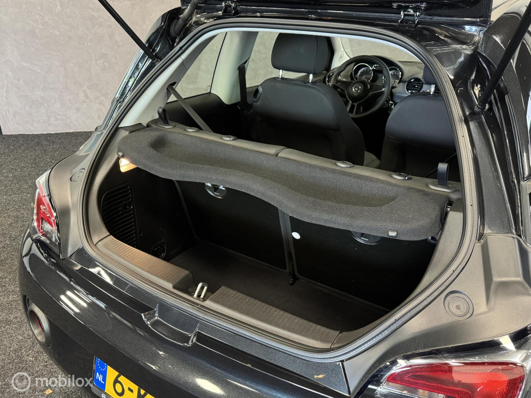 Foto van Opel Adam