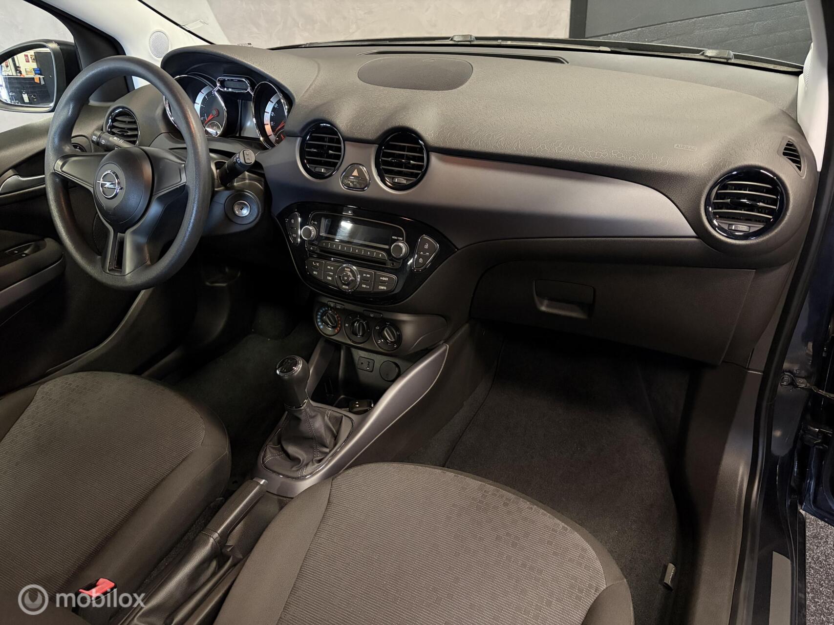 Foto van Opel Adam