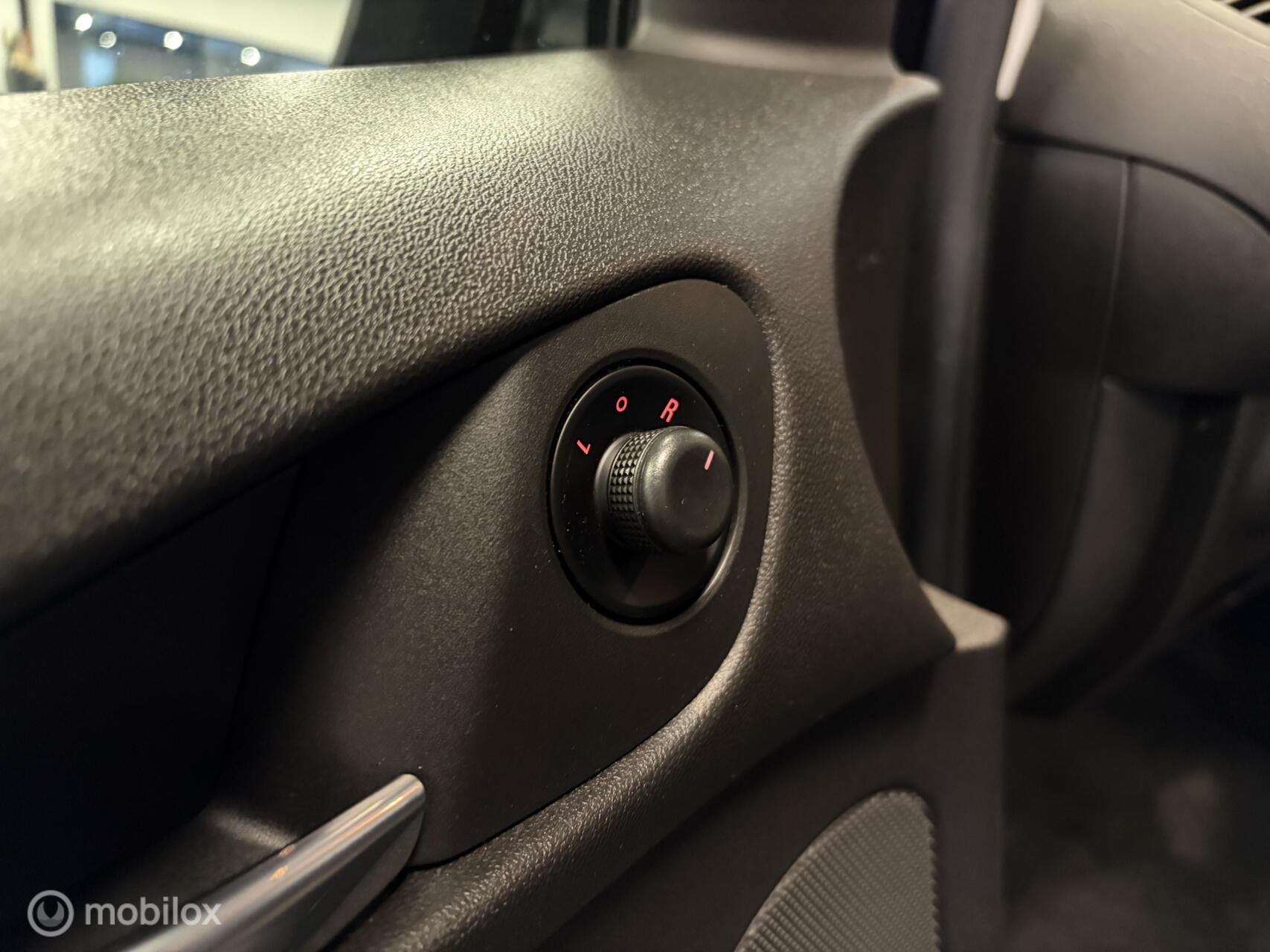 Foto van Opel Adam