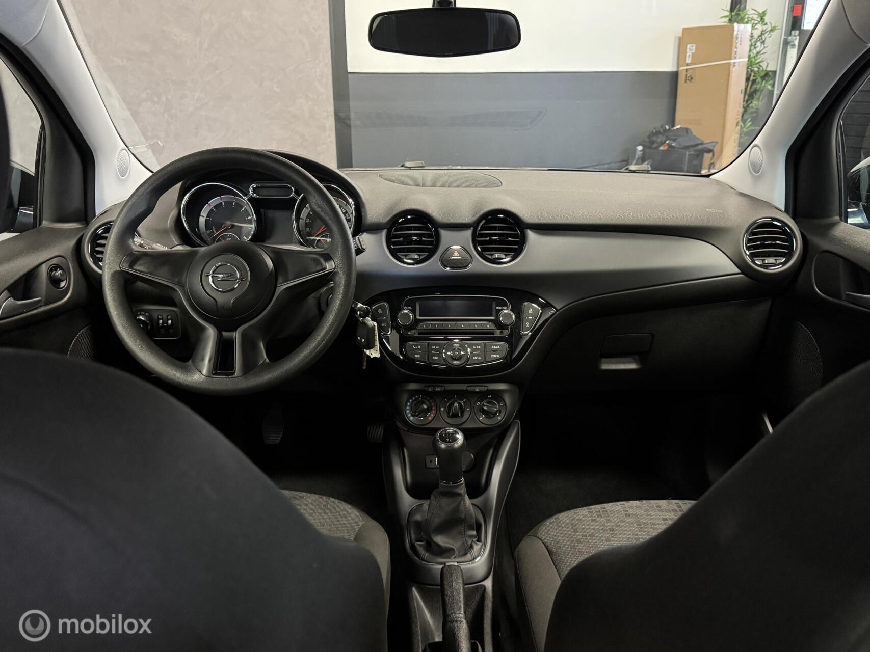 Foto van Opel Adam