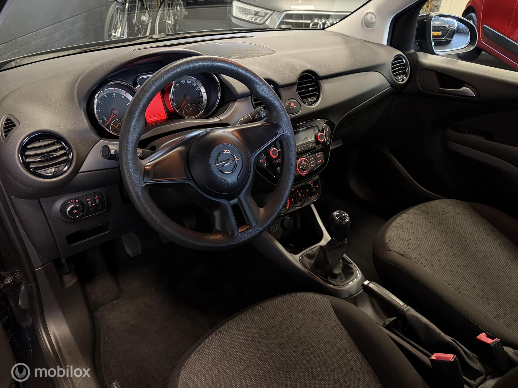 Foto van Opel Adam