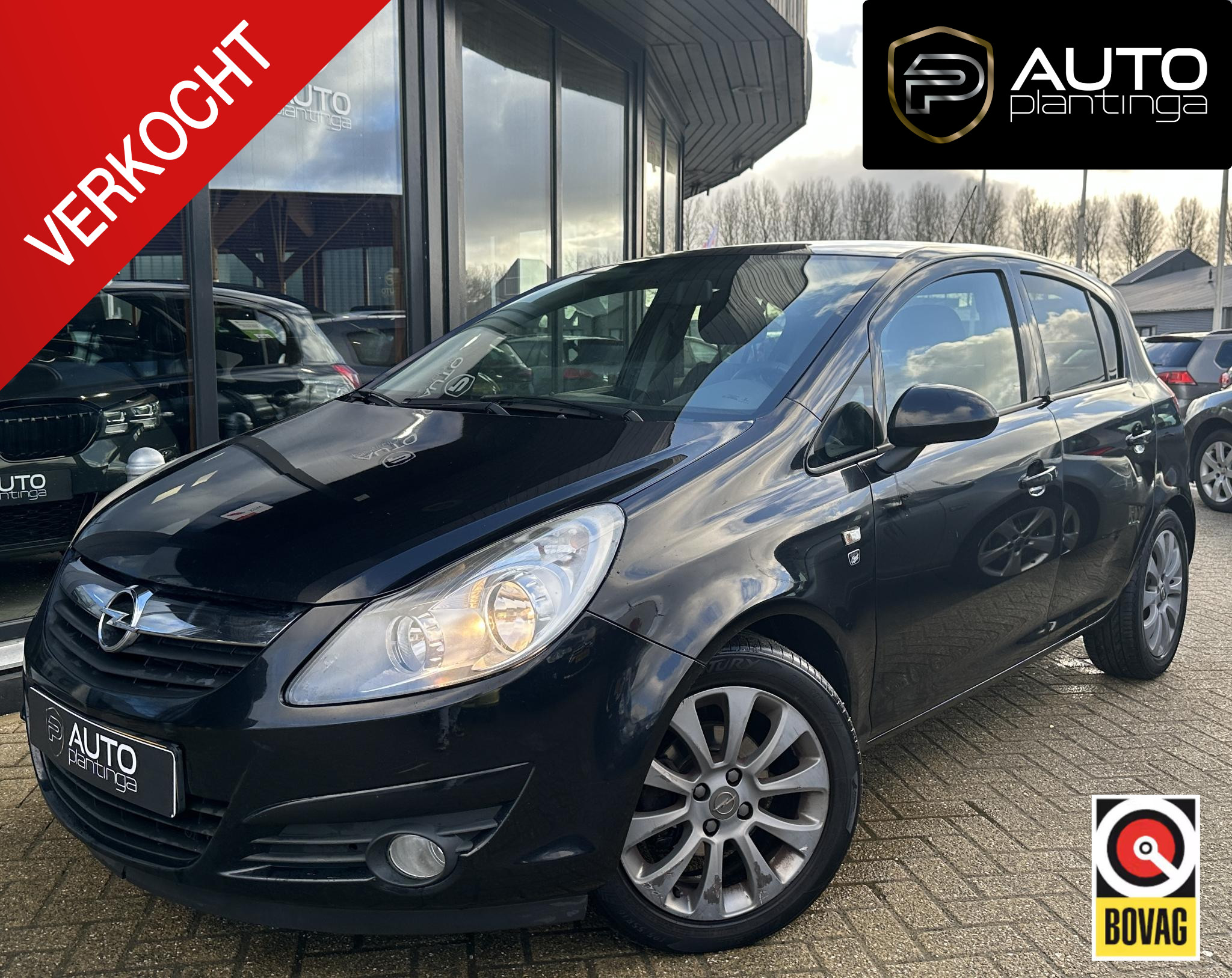 Opel Corsa 1.2-16V '111' Edition 2010 - voorkant