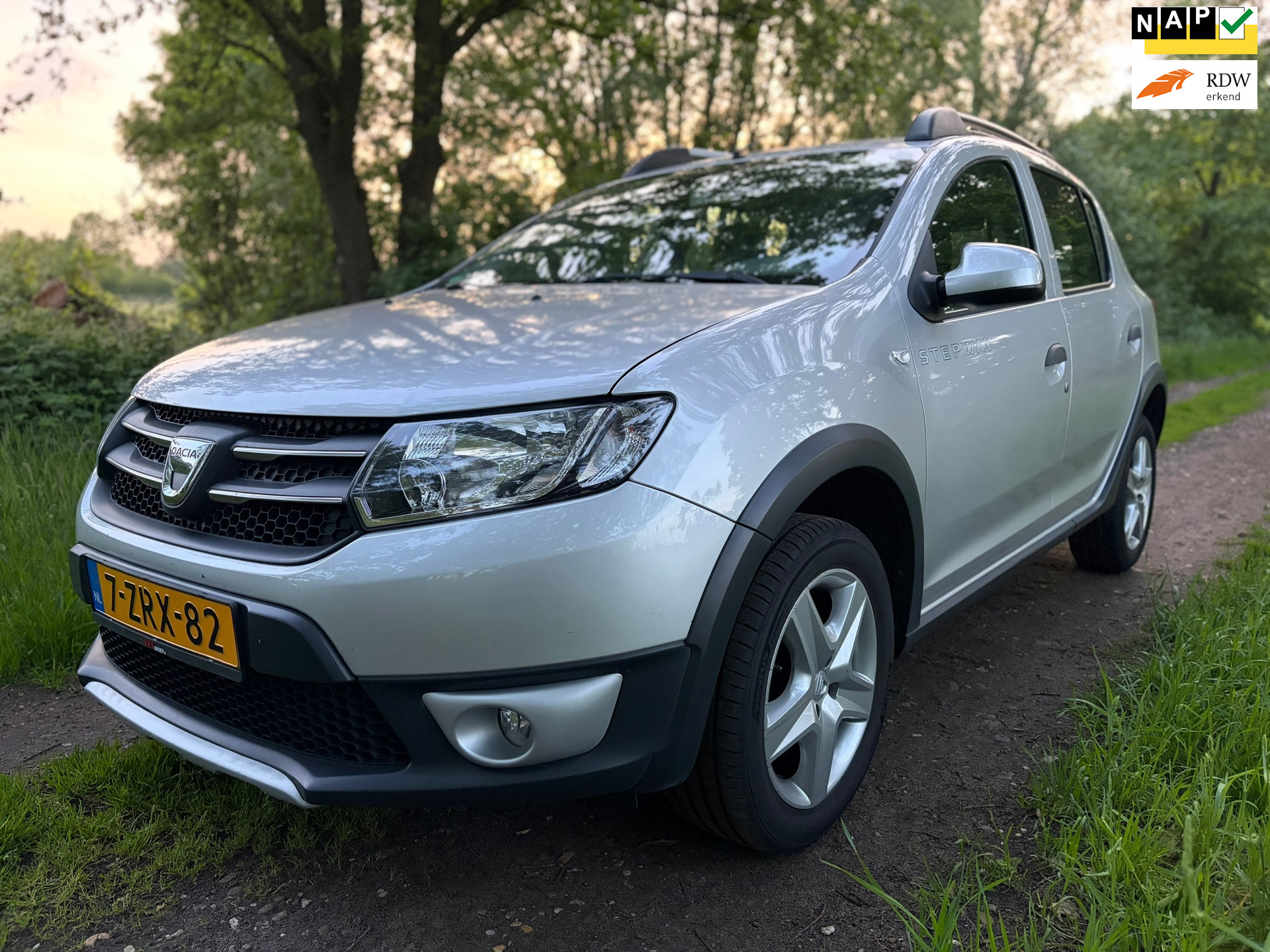 Foto van DACIA SANDERO