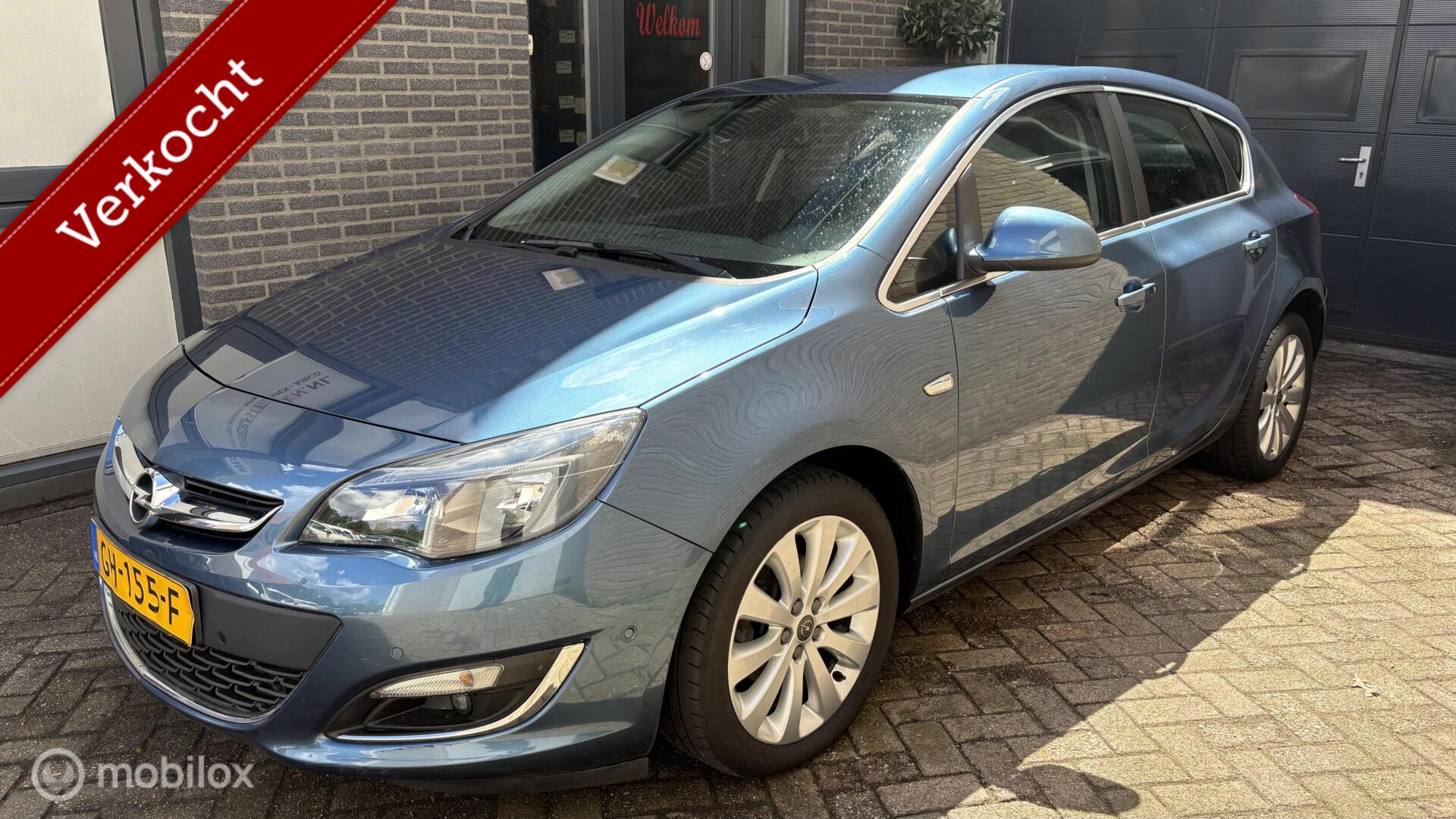 Opel Astra 1.4 Turbo Sport 2014 - voorkant