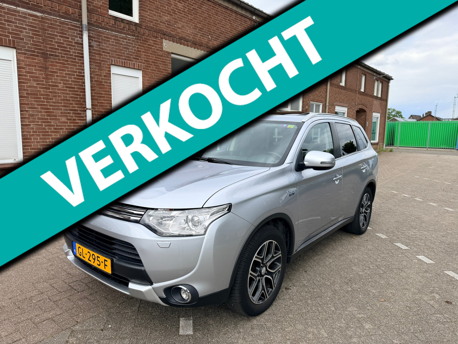 Foto van MITSUBISHI MITSUBISHI OUTLANDER