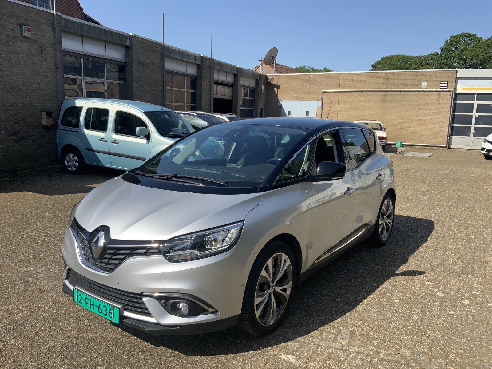 Renault Scénic 1.2 TCe Intens 2016 - voorkant