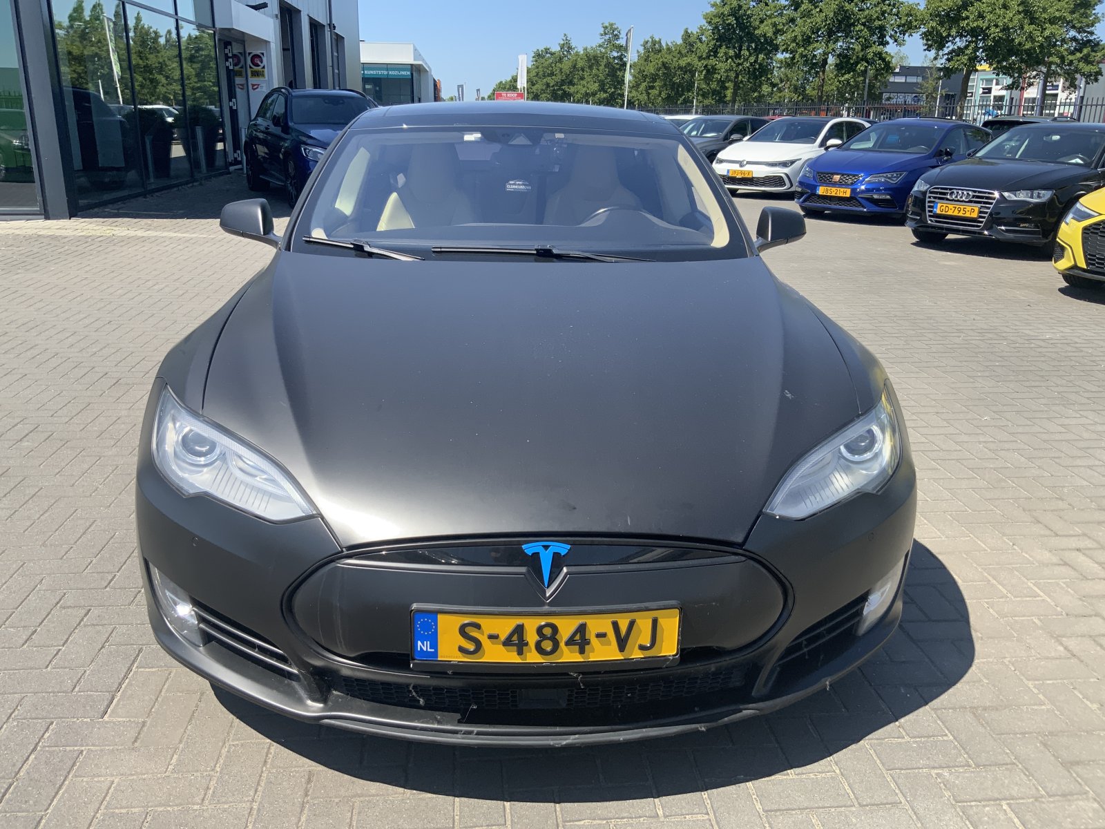 Inspectiefoto van Tesla Model S