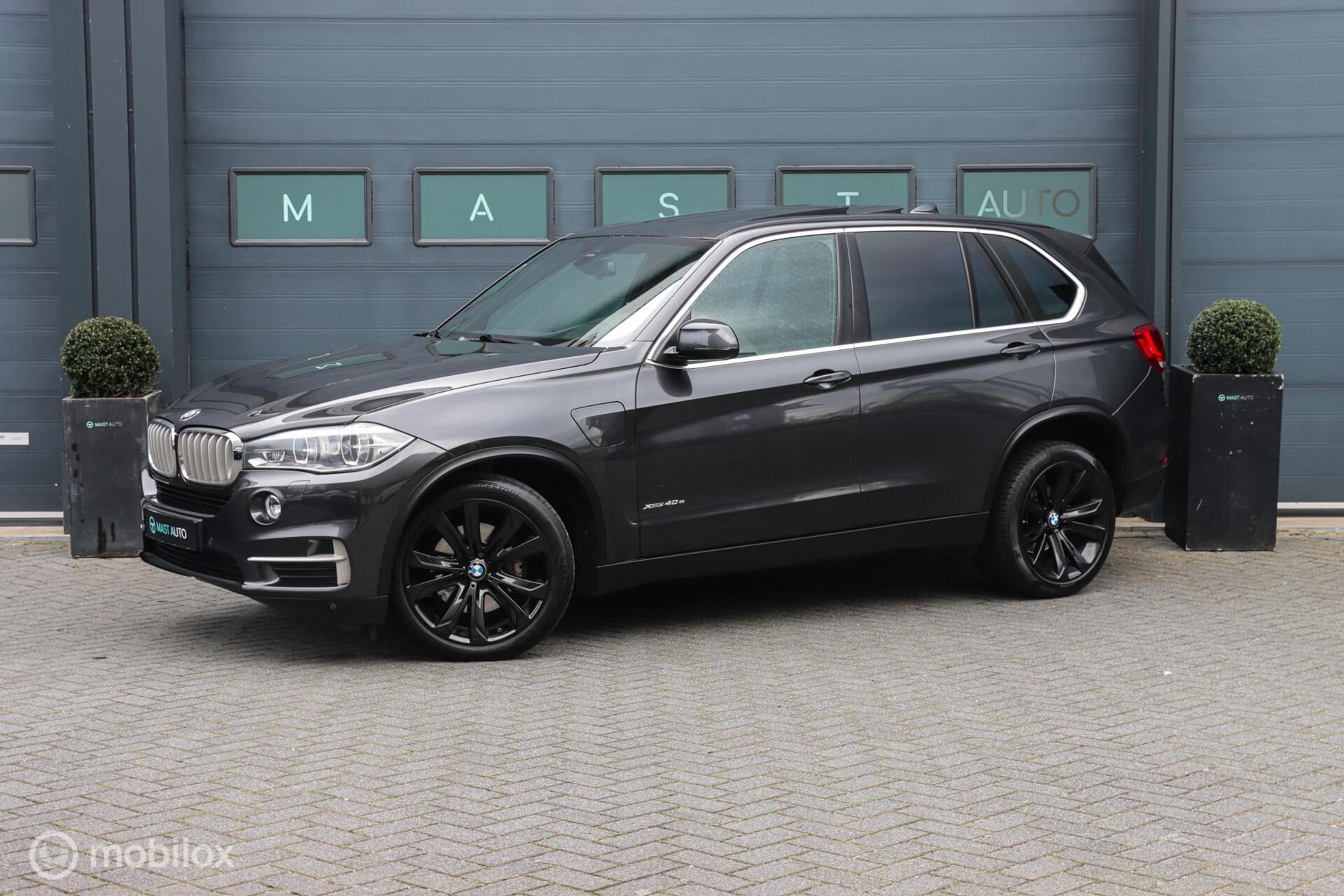 Foto van BMW X5 XDRIVE40E