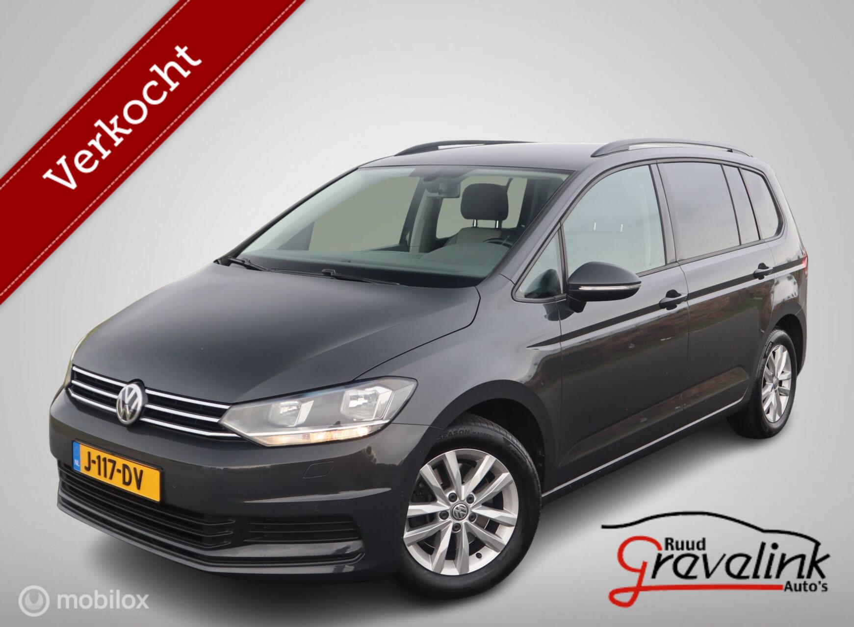 Volkswagen Touran 1.4 TSI 150 PK H6 7PERSOONS Carplay Trekhaak Stoelverwarming DonkerGlas 2017 - voorkant
