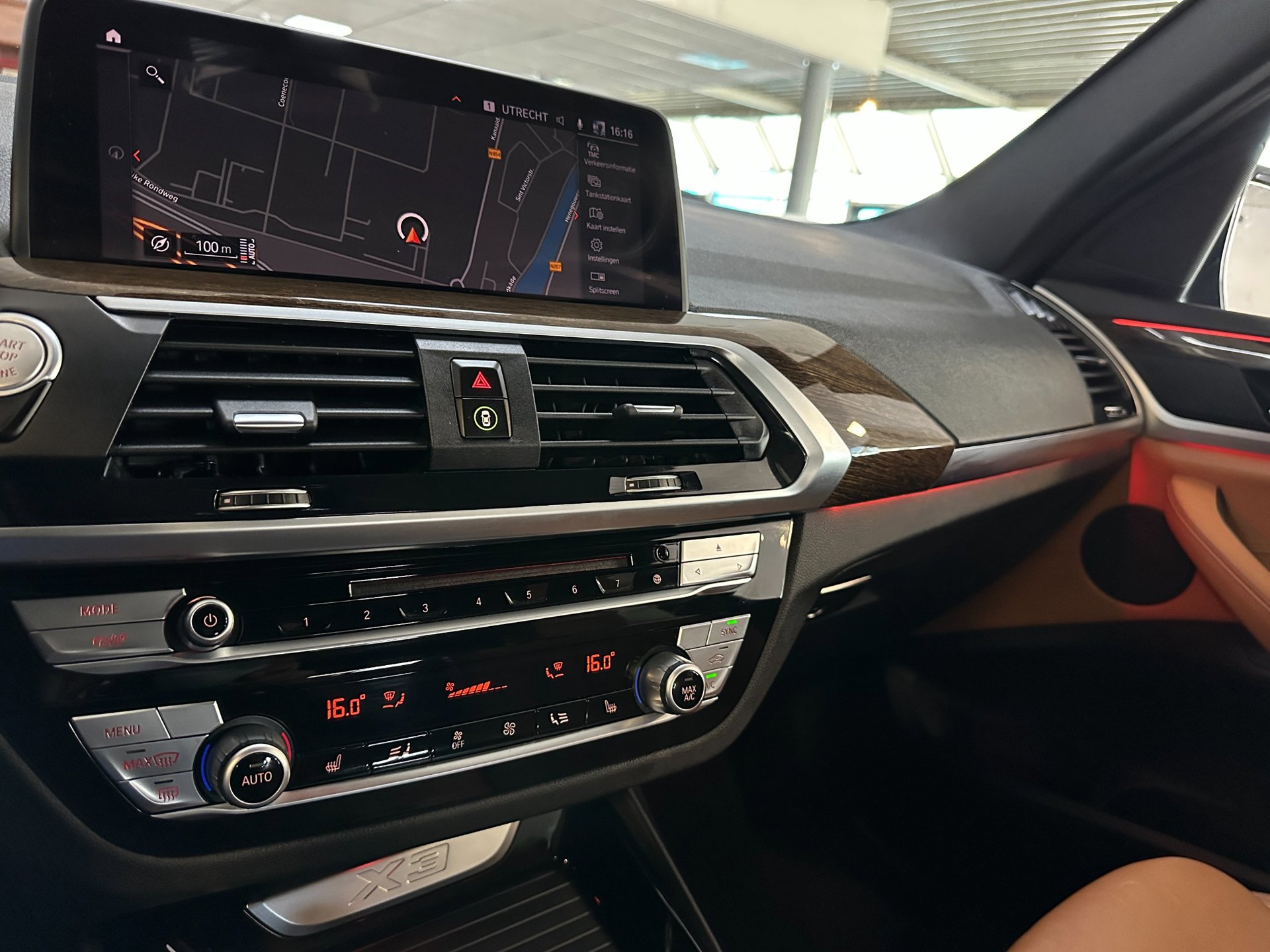 Foto van BMW X3 Xdrive30i