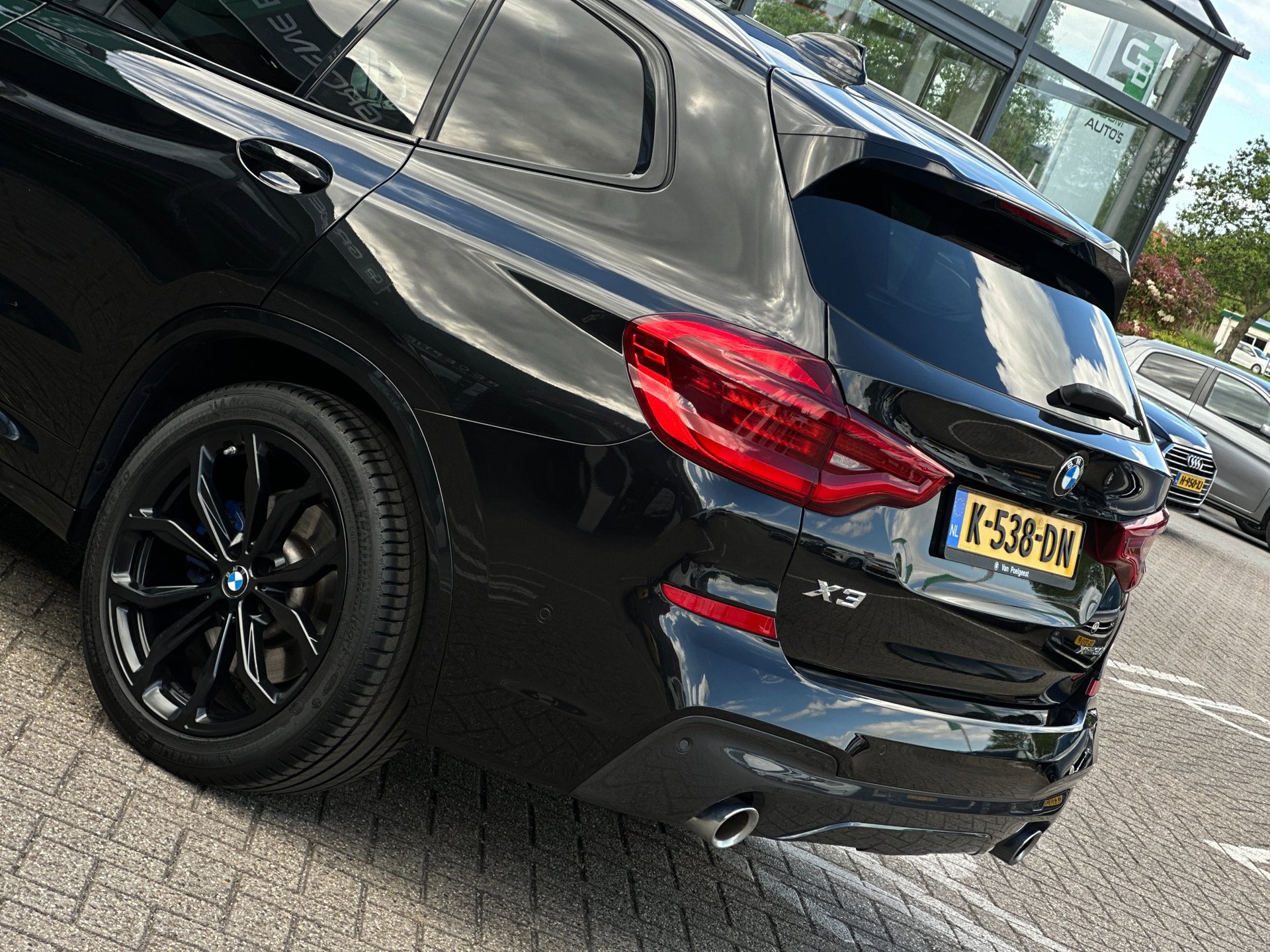 Foto van BMW X3 Xdrive30i