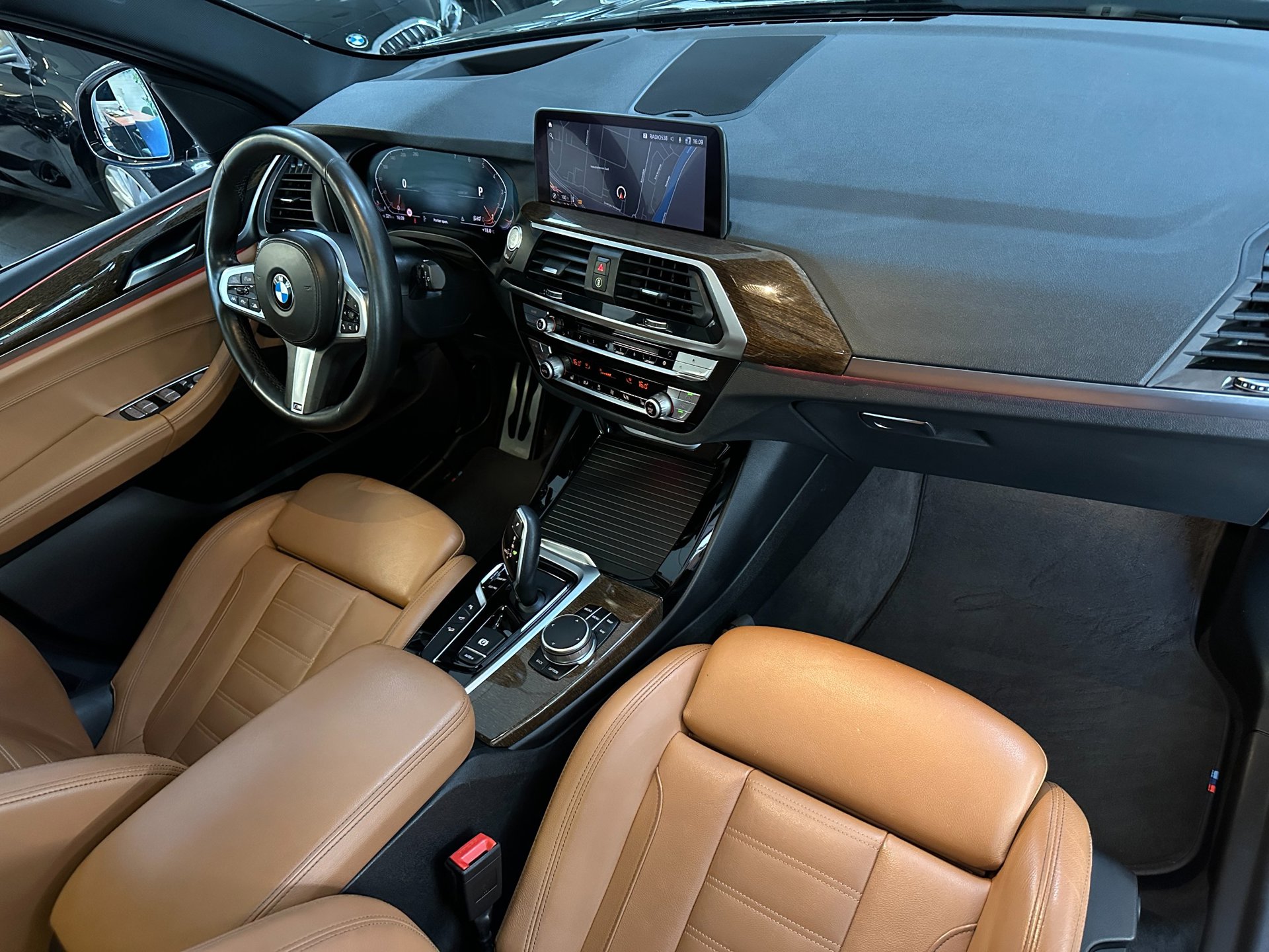 Foto van BMW X3 Xdrive30i